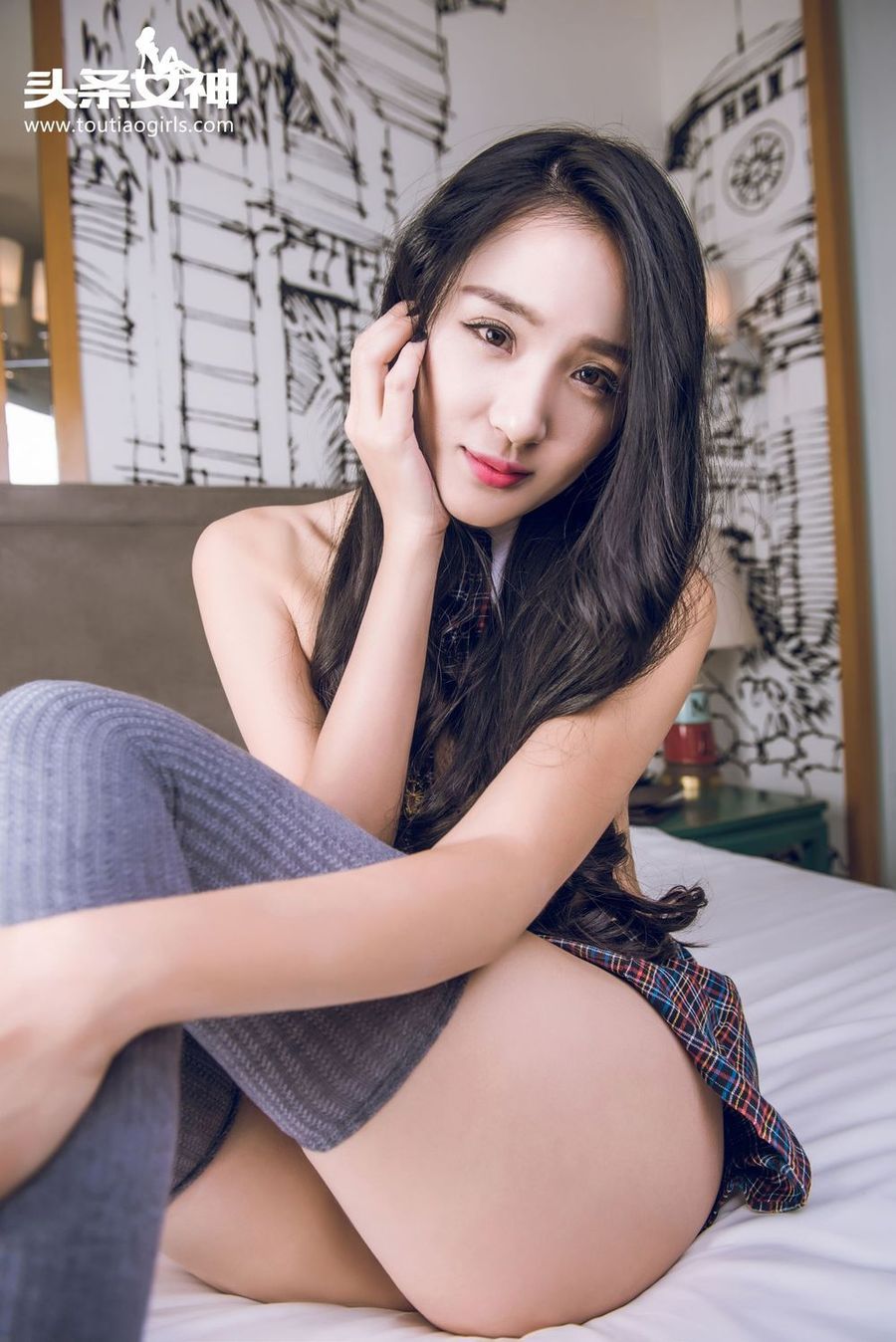 美女模特涟漪sara - 楼下欲姐+JK制服主题写真