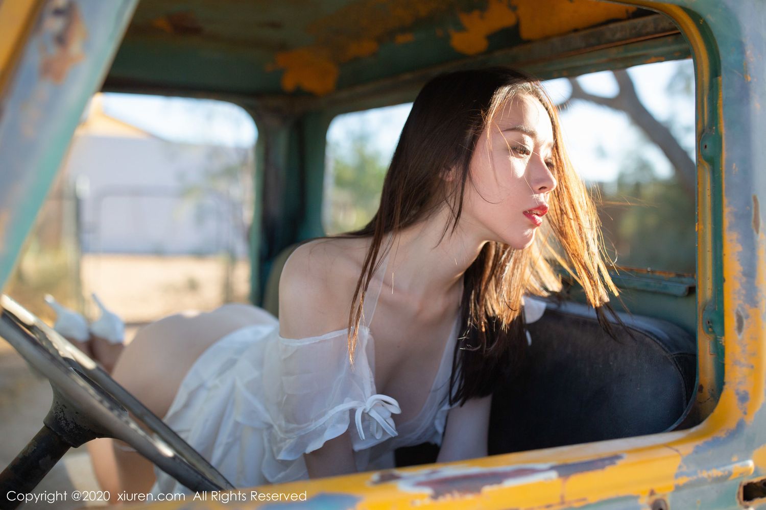 美女模特梦心月 - 美国酒吧女郎主题性感写真