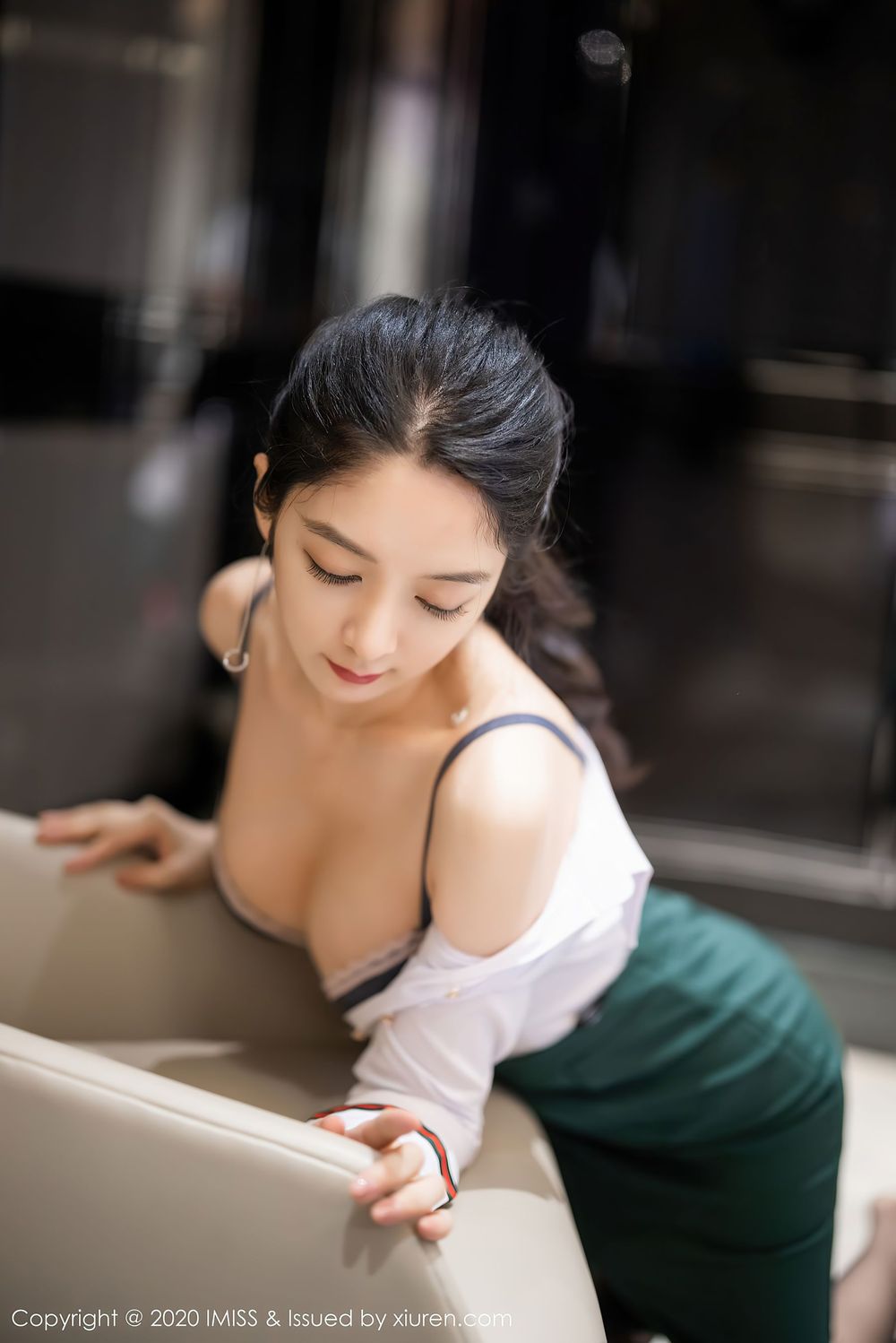 美女模特Angela小热巴 - 职业OL都市风格系列写真