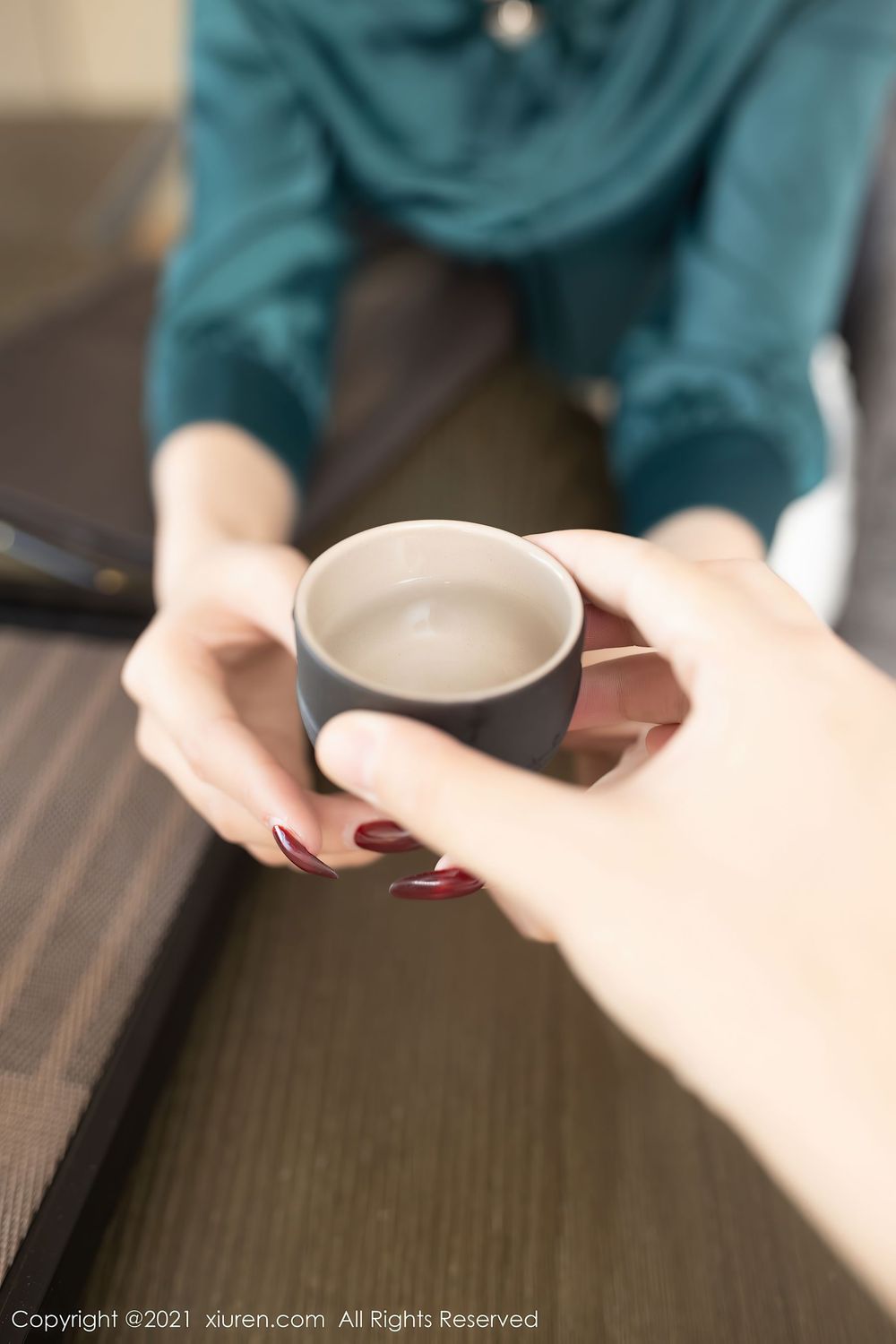 美女模特陈小喵 - 职业商业谈判主题性感写真