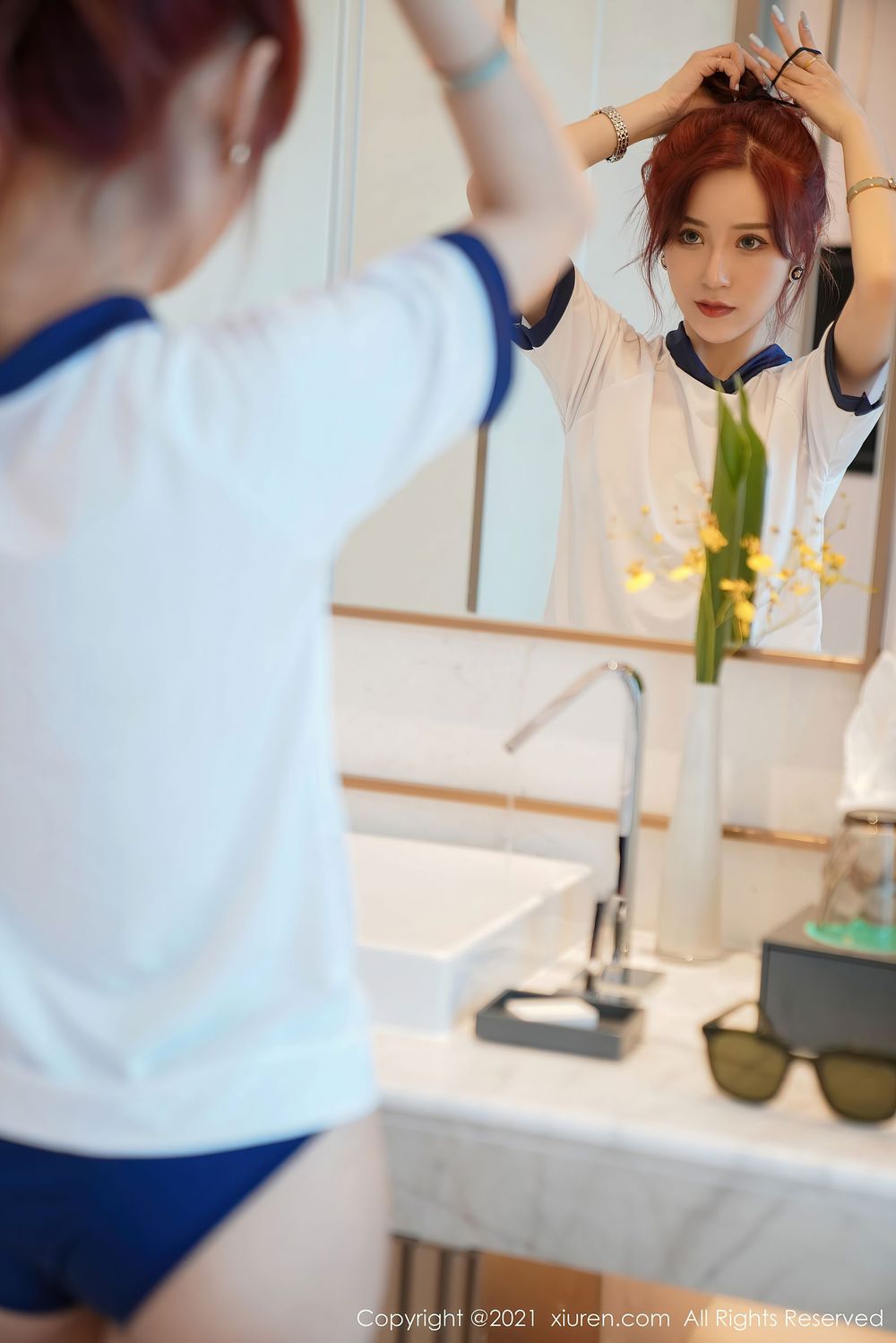 美女模特周慕汐baby - 学生装+黑丝美腿性感写真