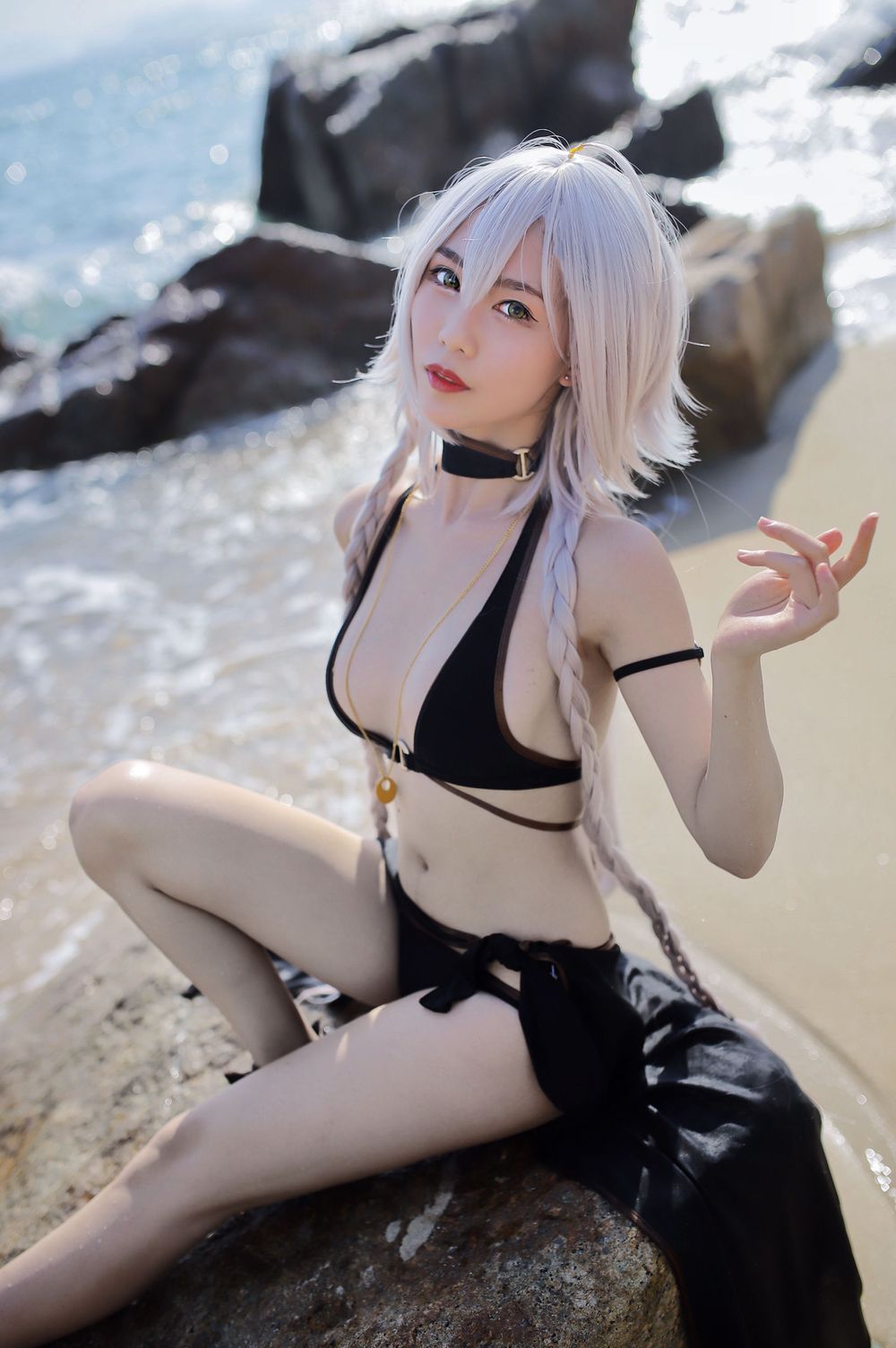 抖娘利世 - 黑贞德海边黑色泳装系列写真