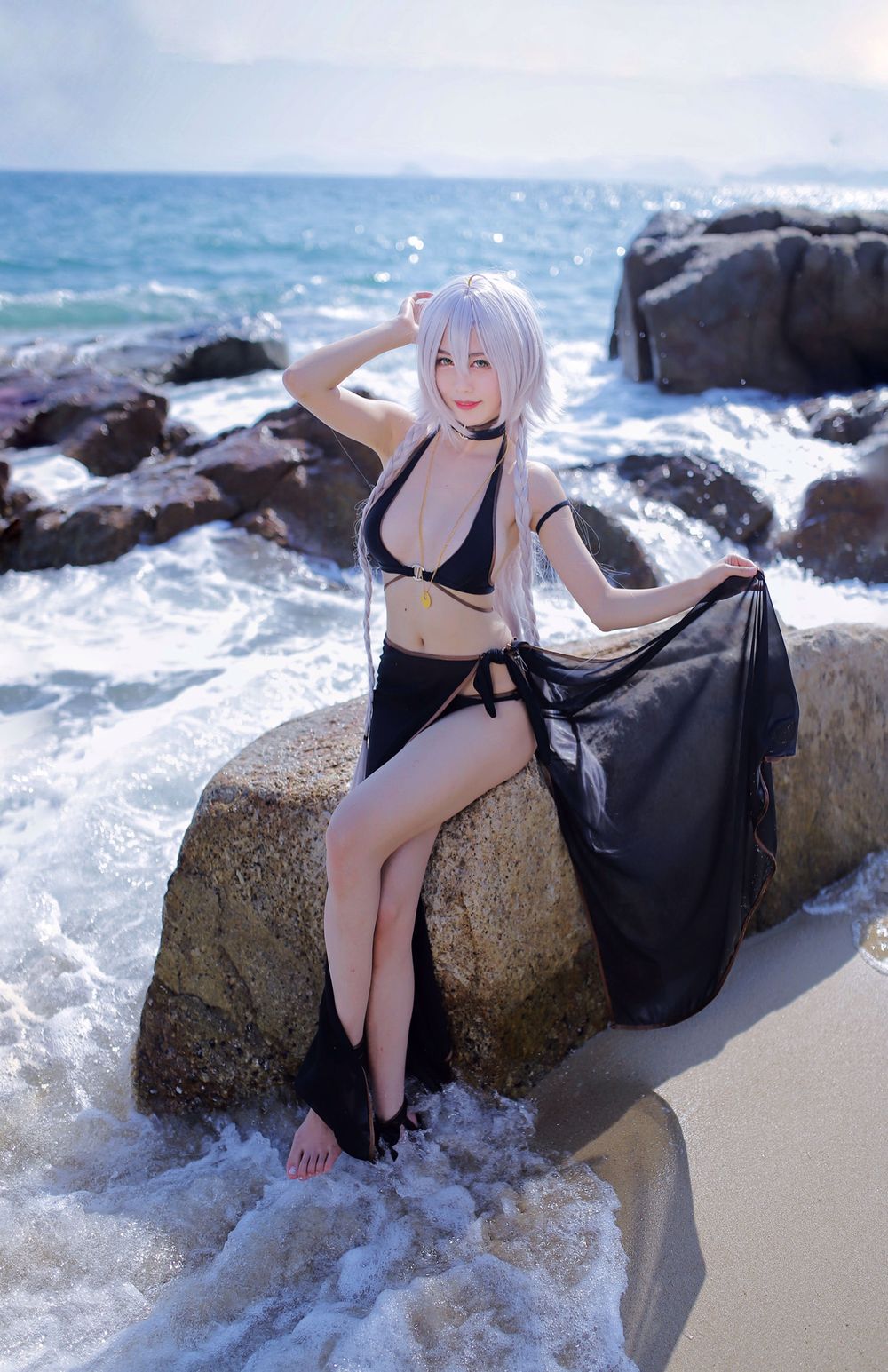 抖娘利世 - 黑贞德海边黑色泳装系列写真