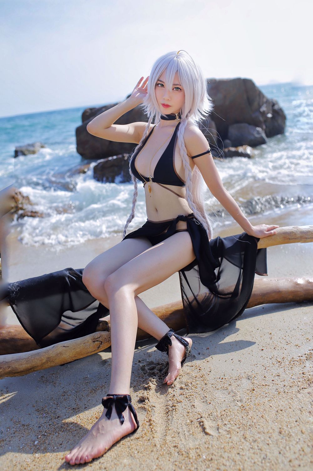 抖娘利世 - 黑贞德海边黑色泳装系列写真
