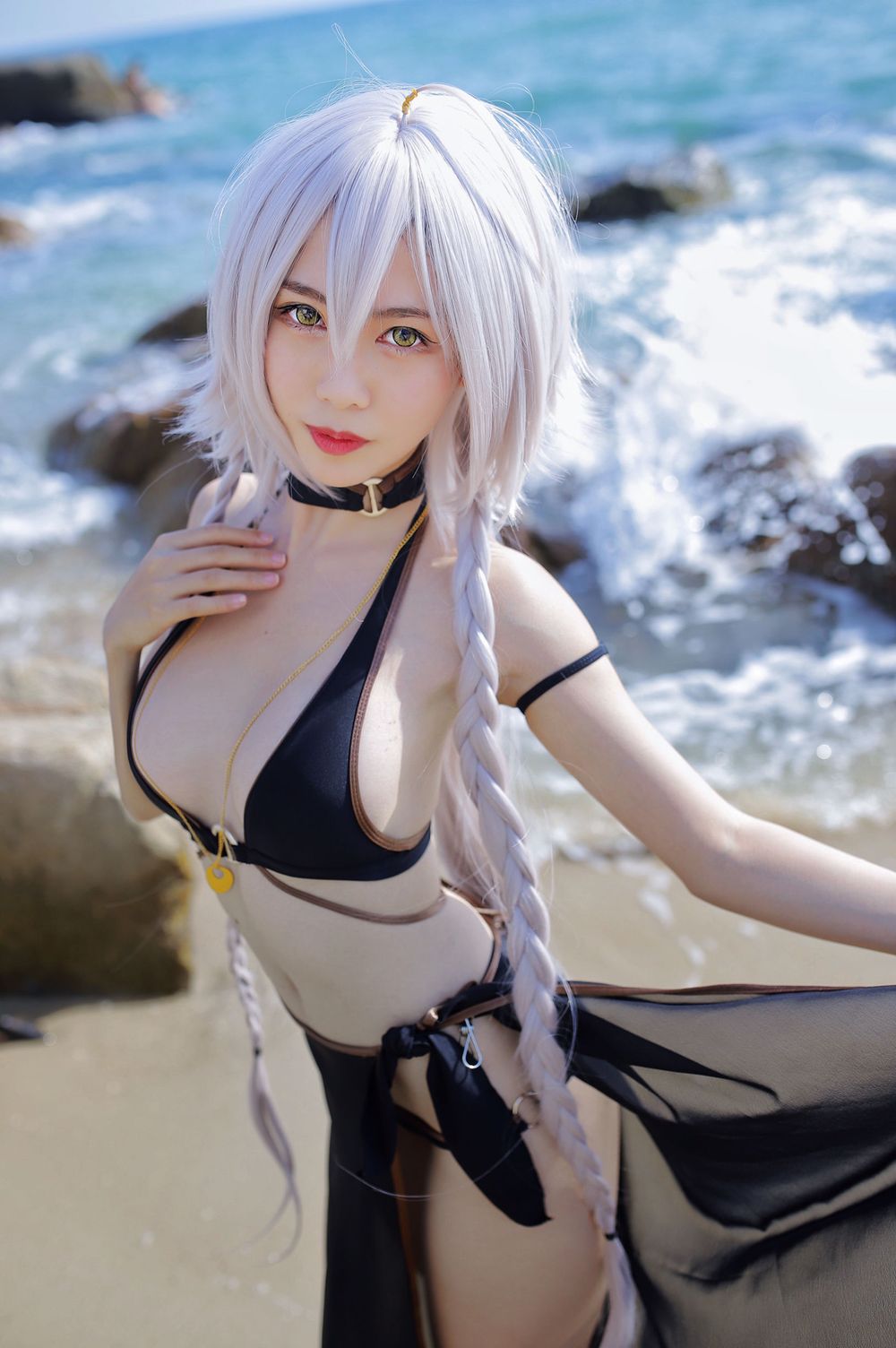 抖娘利世 - 黑贞德海边黑色泳装系列写真