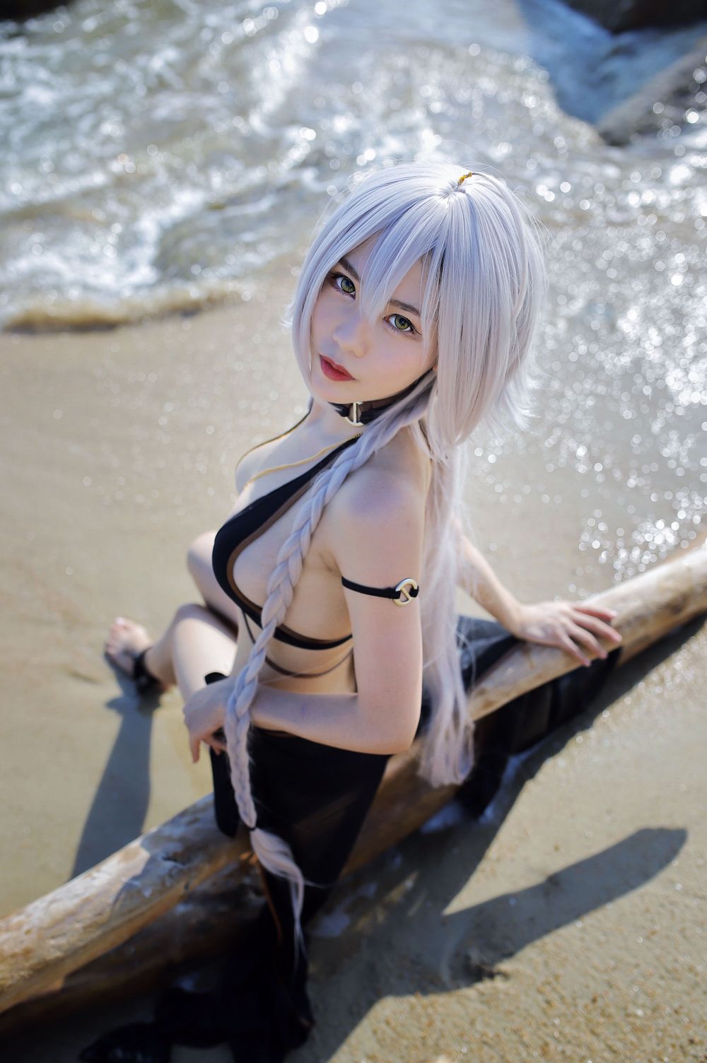 抖娘利世 - 黑贞德海边黑色泳装系列写真