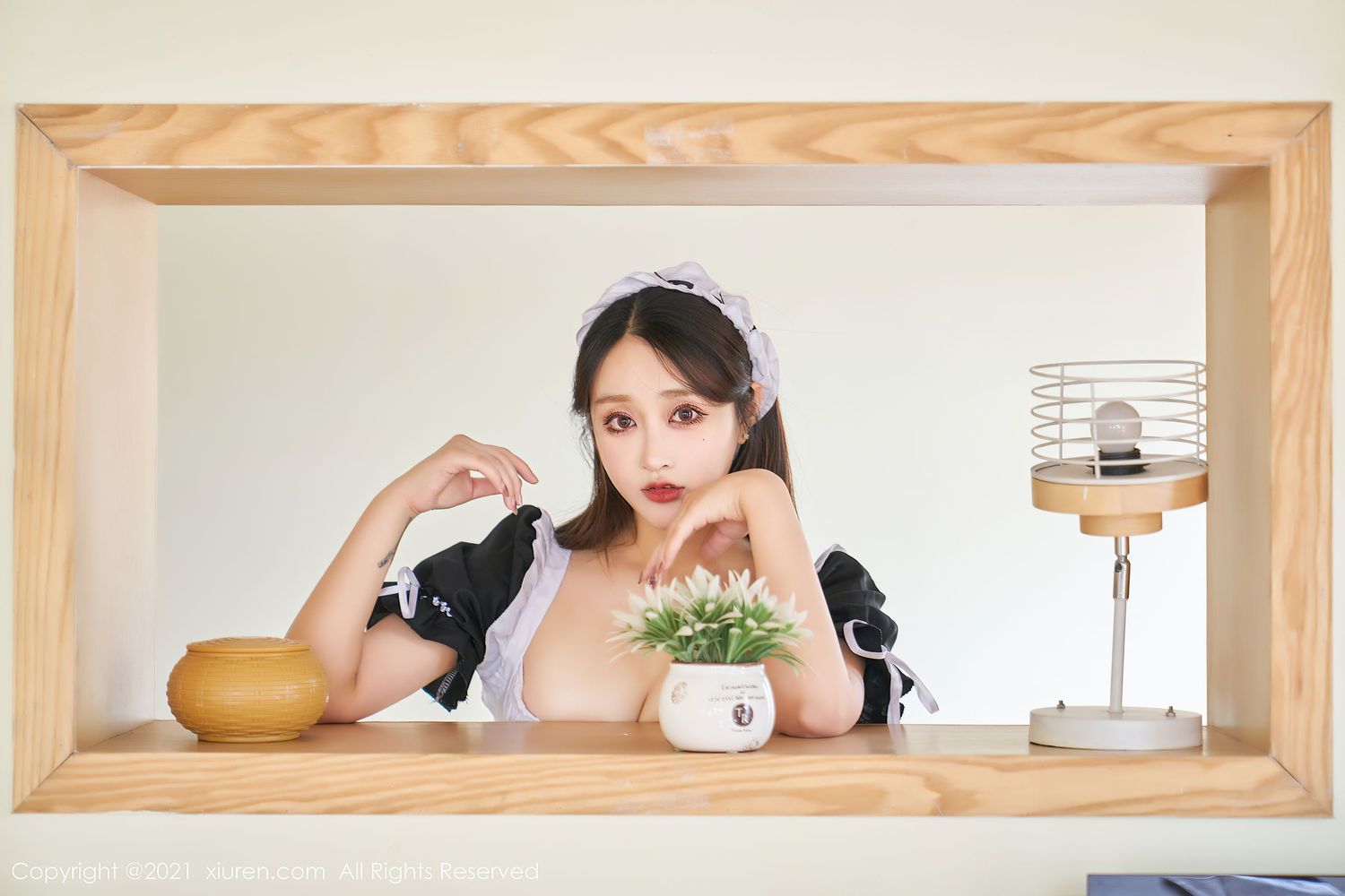 美女模特林子欣Freya - 丝袜美腿+女仆制服心愿旅拍