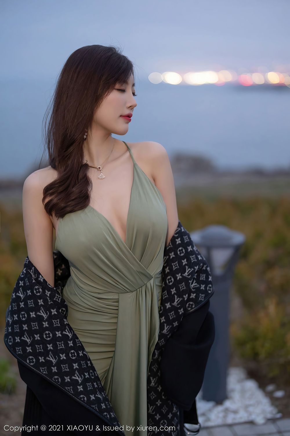性感女神杨晨晨Yome - 轻透长裙户外系列青岛旅拍
