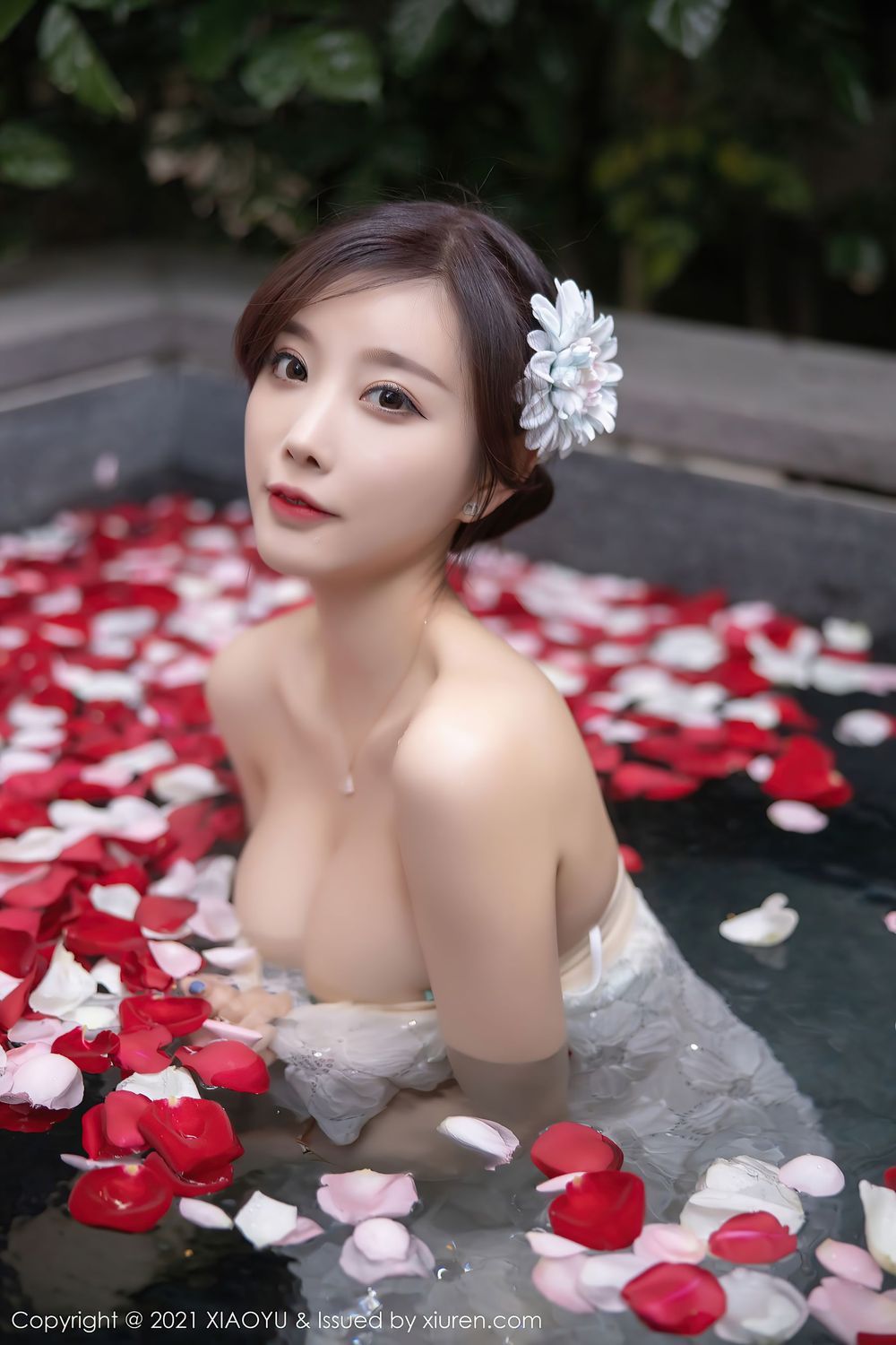 性感女神杨晨晨Yome - 玉人浴出新妆洗西双版纳旅拍