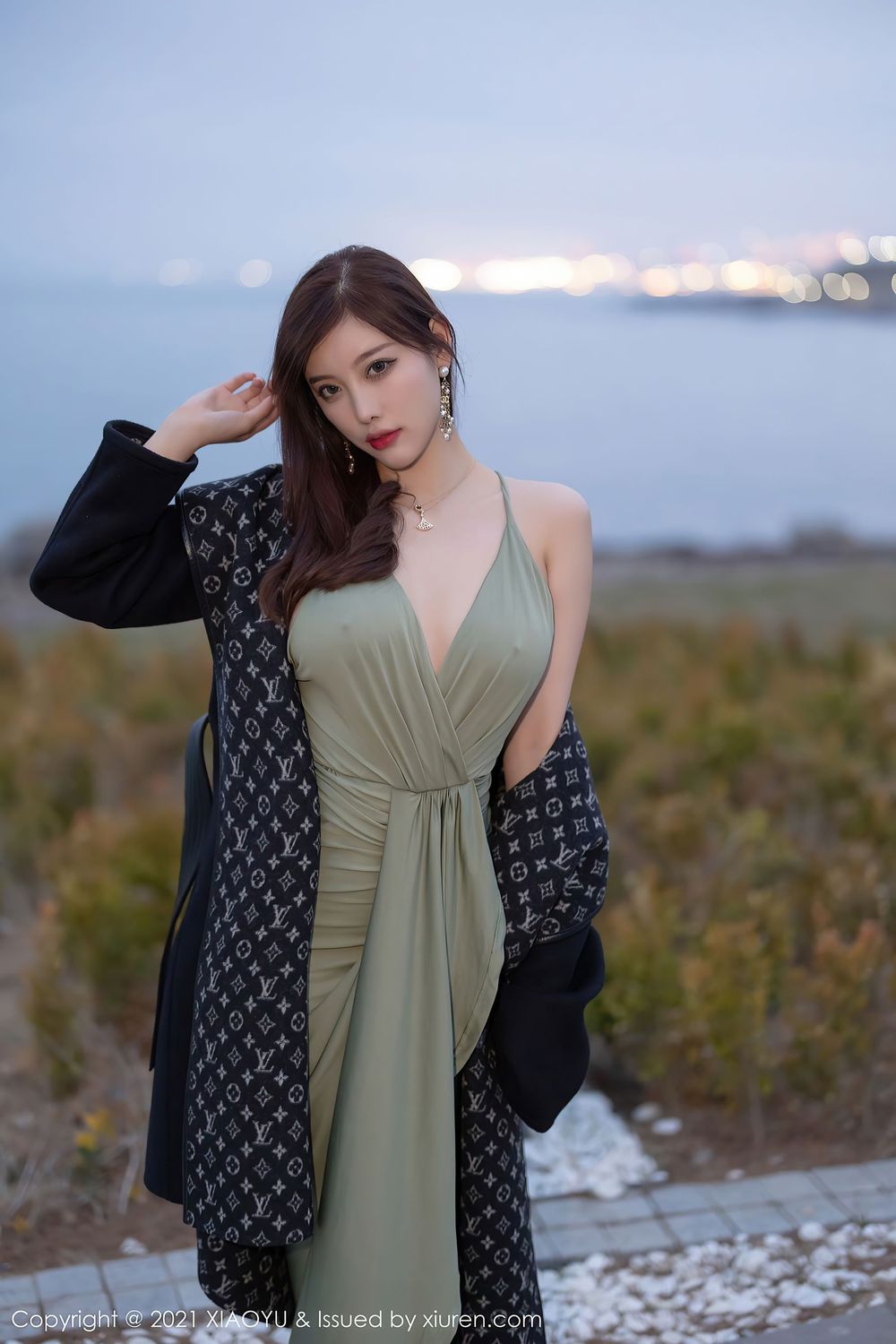 性感女神杨晨晨Yome - 轻透长裙户外系列青岛旅拍