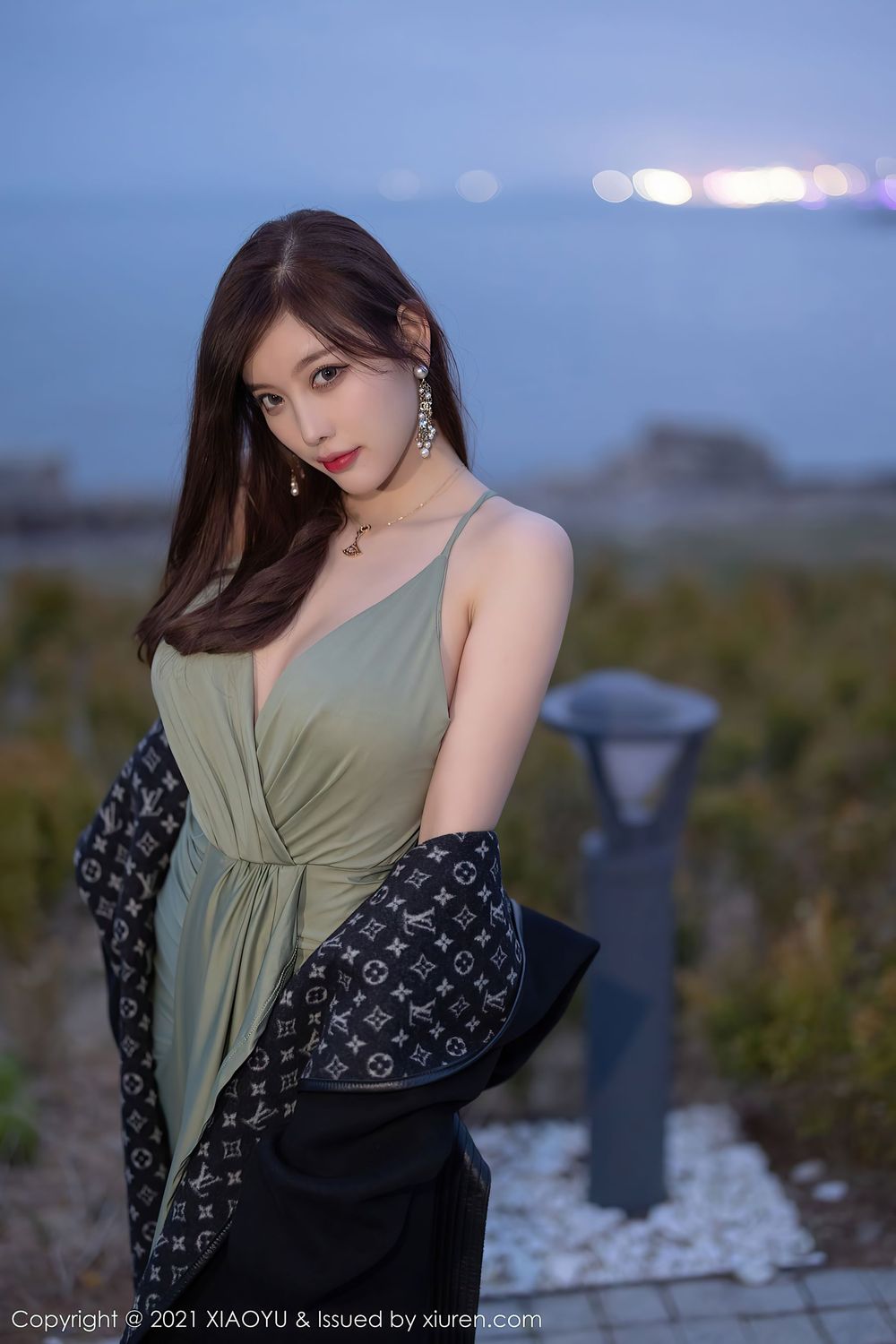 性感女神杨晨晨Yome - 轻透长裙户外系列青岛旅拍
