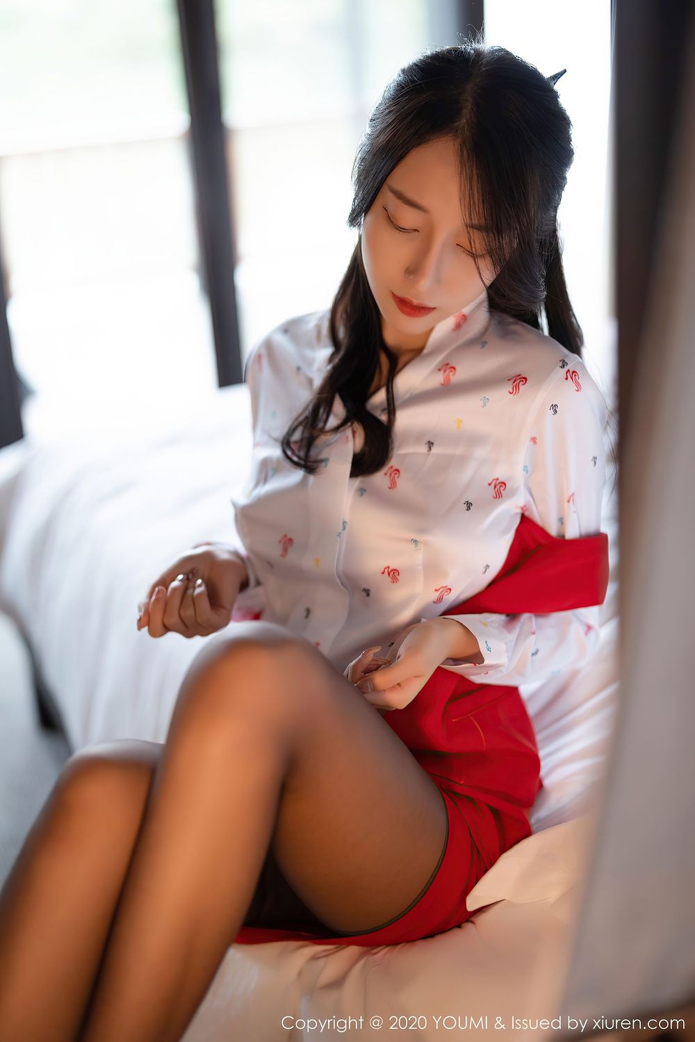 丽质美人玥儿玥er - 红色空乘制服系列杭州旅拍