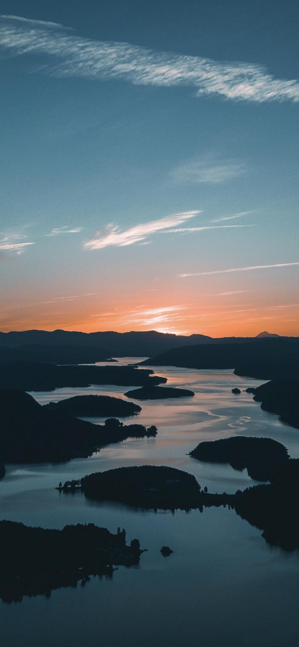 夕阳湖泊唯美景色秋水共长天一色手机壁纸