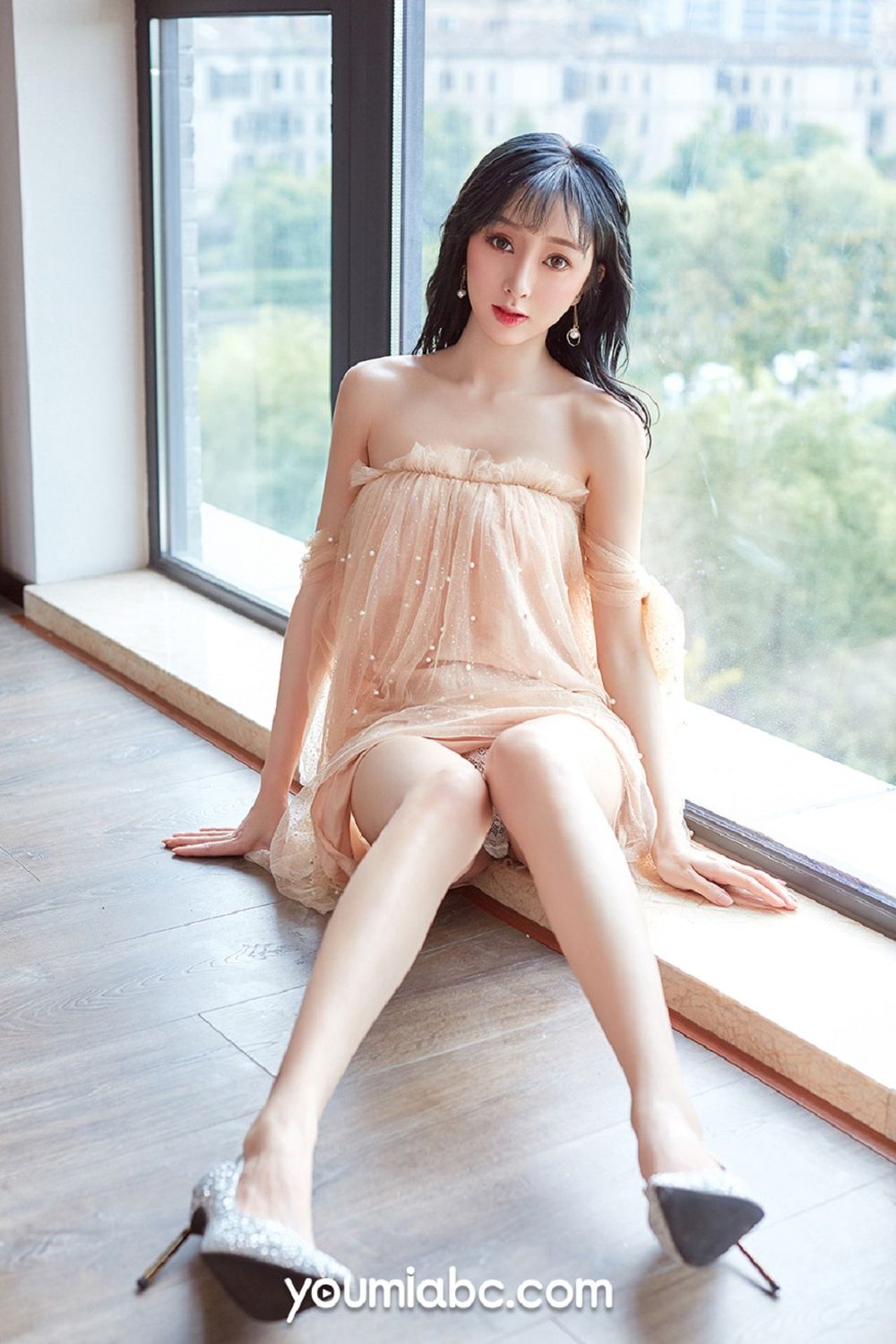 美女嫩模李纤纤 - 粉色薄纱裙撩人系列写真
