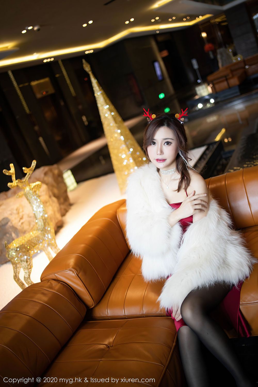 性感女神绮里嘉ula - 黑丝美腿+圣诞装扮主题写真