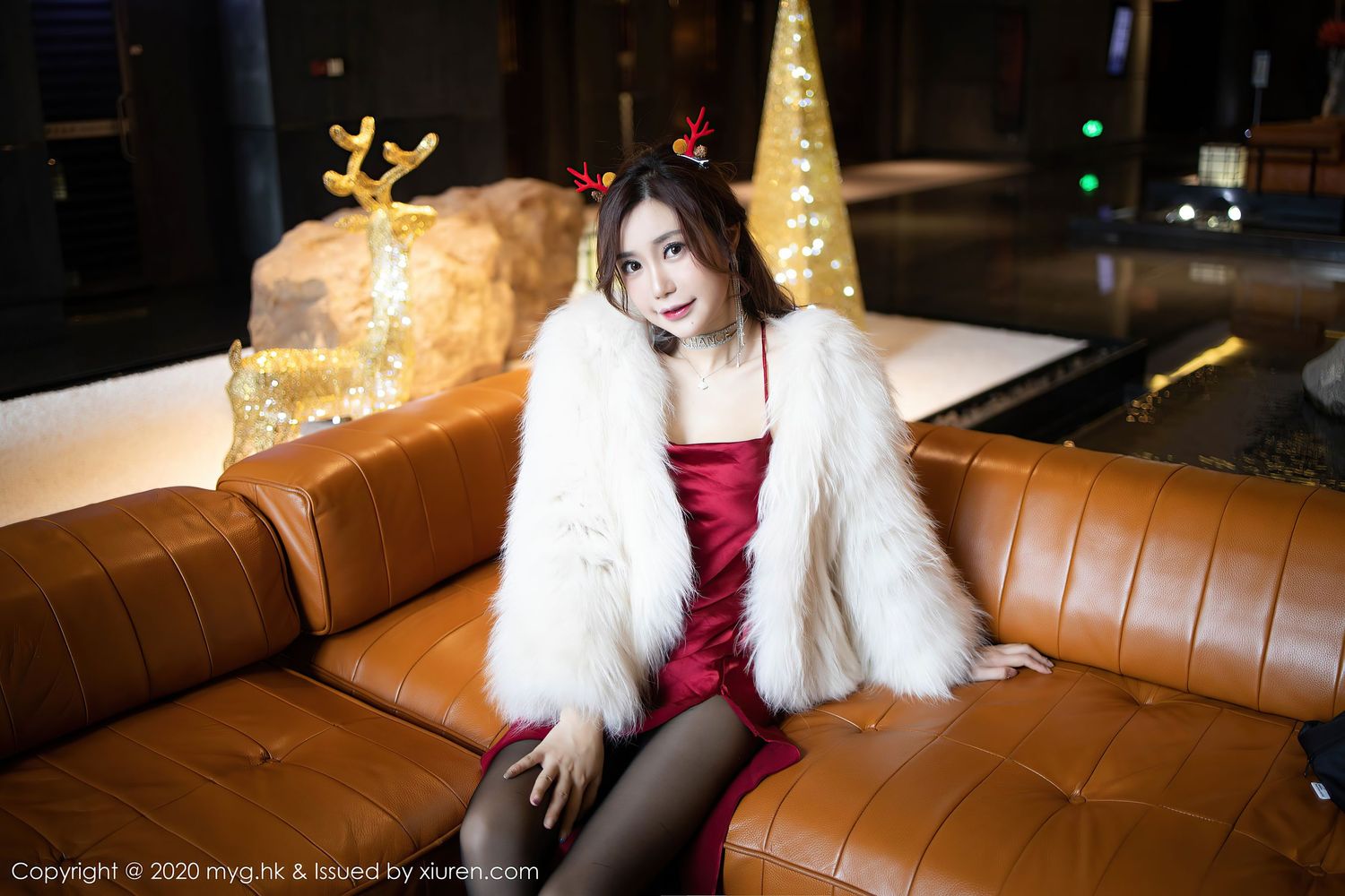 性感女神绮里嘉ula - 黑丝美腿+圣诞装扮主题写真