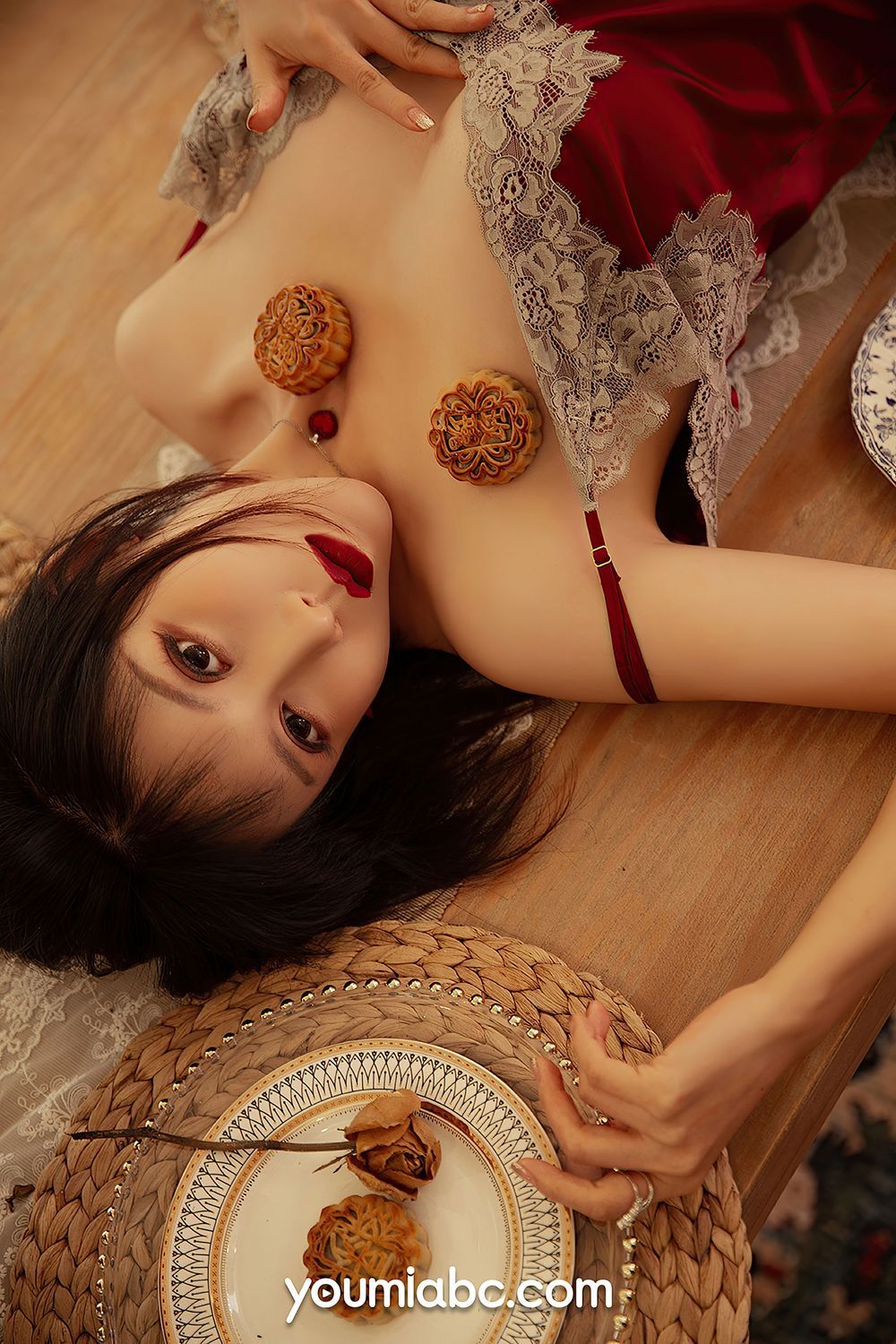 美女模特安妮斯朵拉 - 中秋美体盛宴主题性感写真
