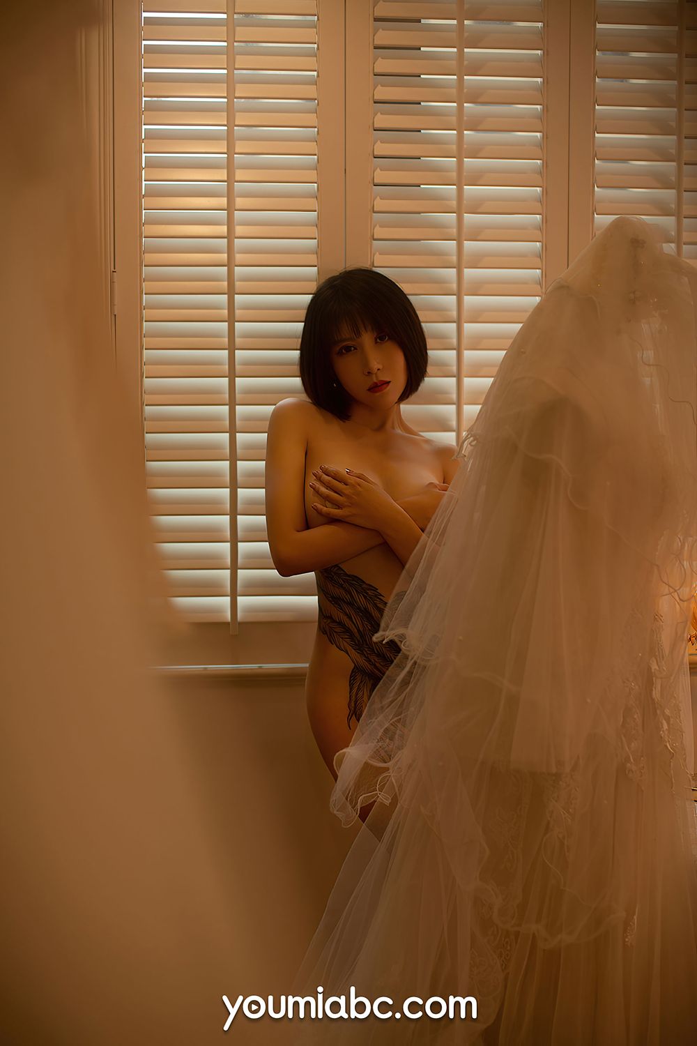 美女模特安妮斯朵拉 - 试婚新娘主题妖娆写真