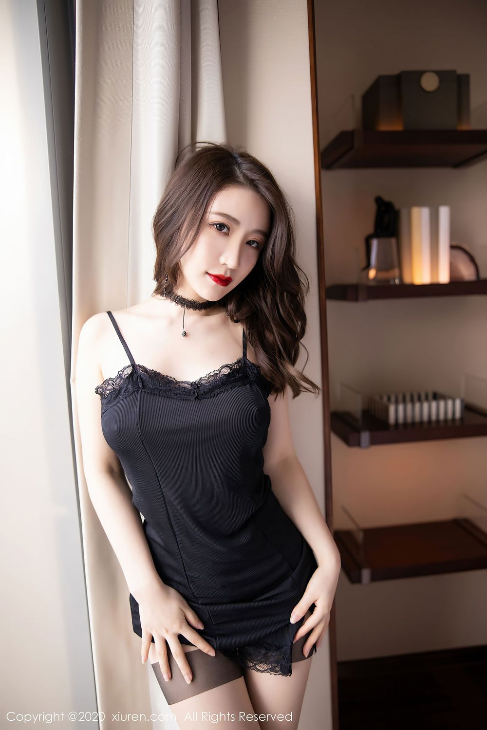 性感女神绯月樱Cherry - 蕾丝吊裙+丝袜美腿系列写真