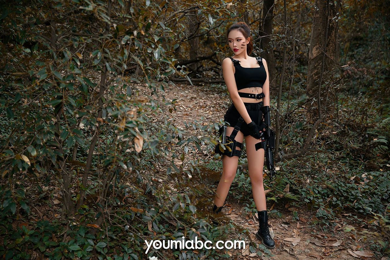 新人嫩模梦娜梦娜Vanessa  - 丛林女战士系列迷人写真
