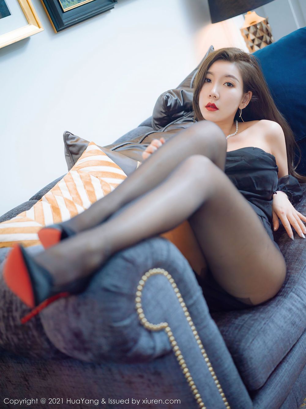 美女模特艾静香 - 抹胸礼服+黑丝系列澳门旅拍