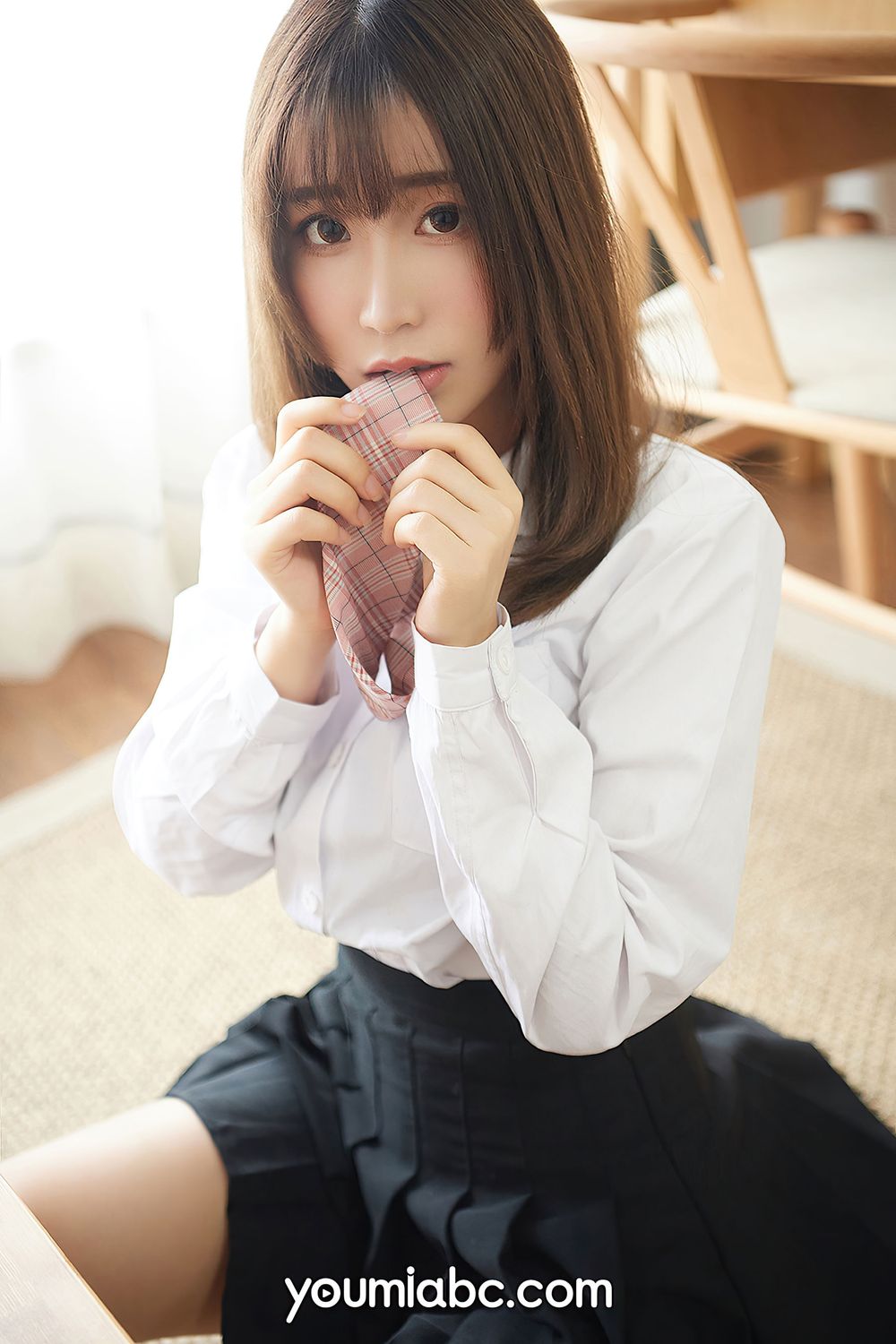 美女嫩模绯月樱Cherry - 学生妹制服+白衬衣系列诱惑写真