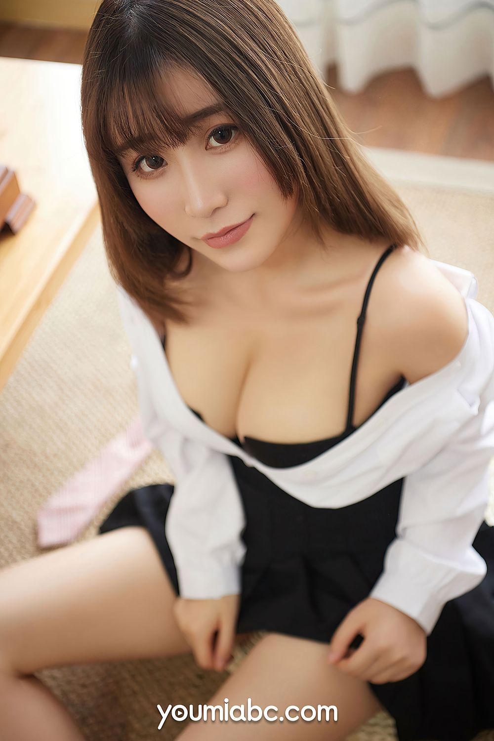 美女嫩模绯月樱Cherry - 学生妹制服+白衬衣系列诱惑写真