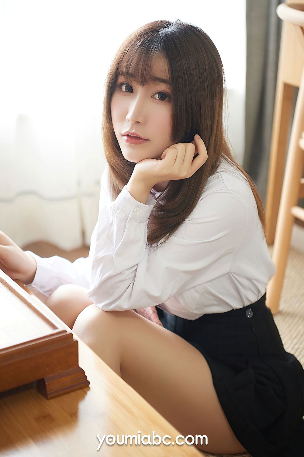 美女嫩模绯月樱Cherry - 学生妹制服+白衬衣系列诱惑写真