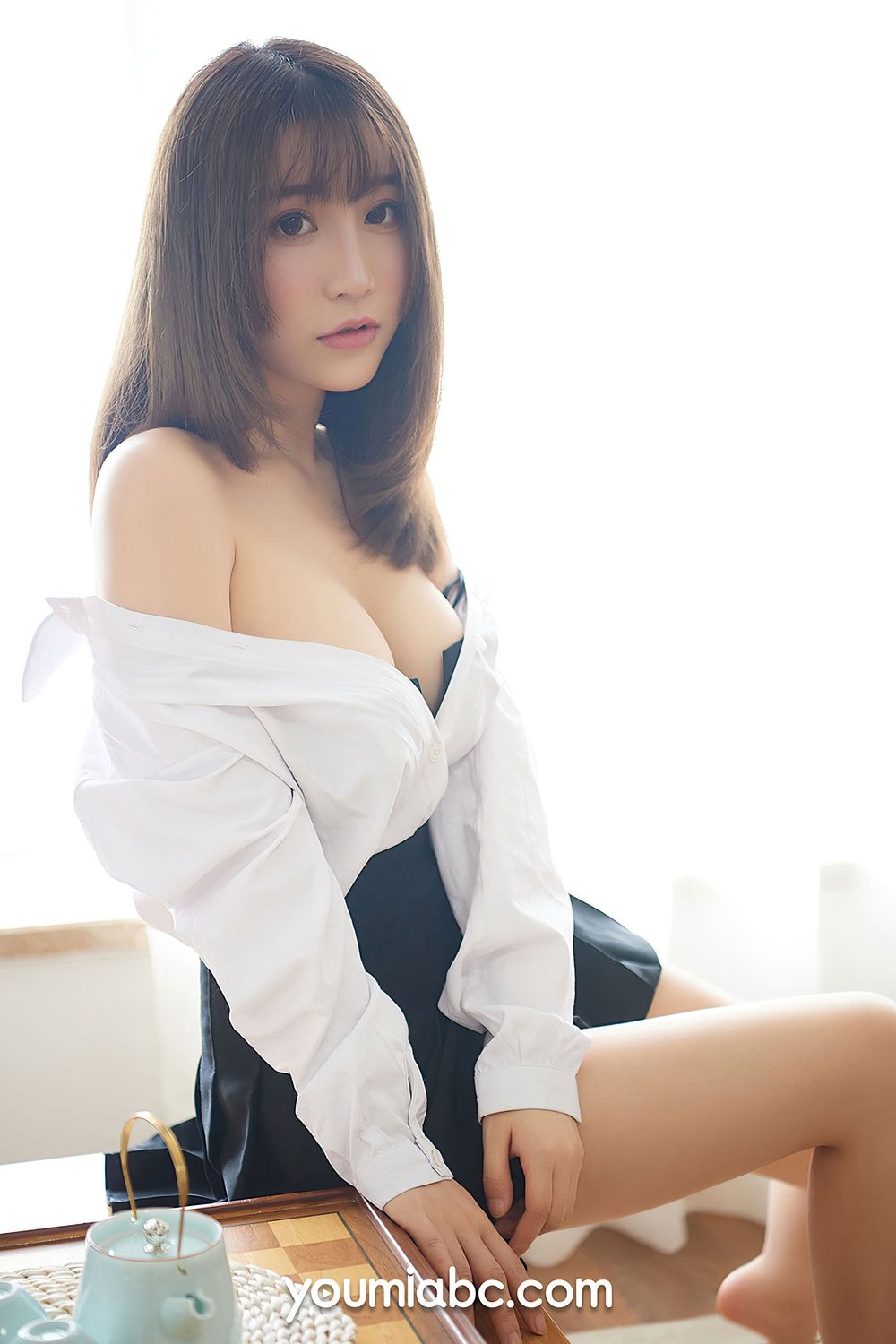 美女嫩模绯月樱Cherry - 学生妹制服+白衬衣系列诱惑写真