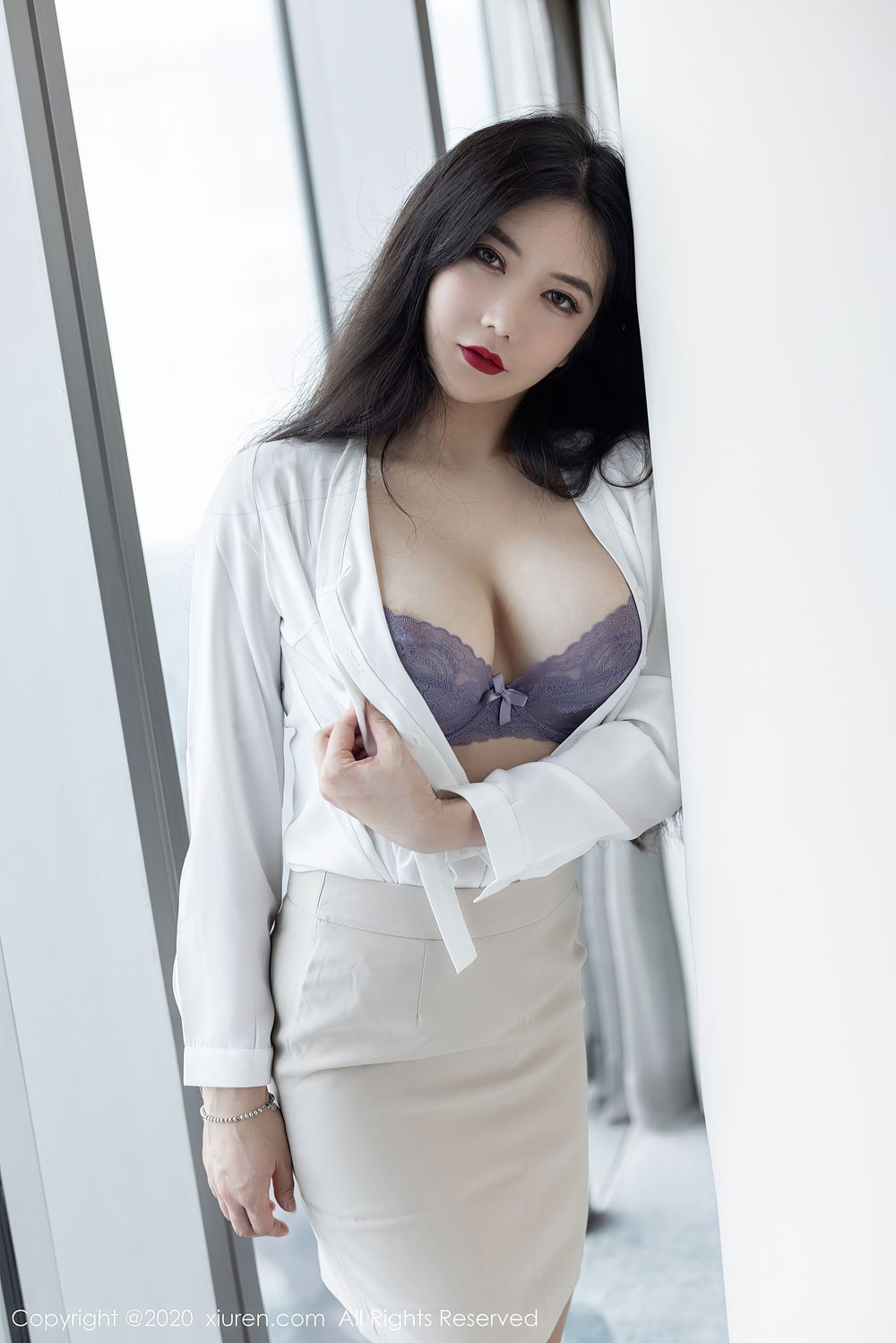 性感女神心妍小公主 - 经典职场制服OL系列写真