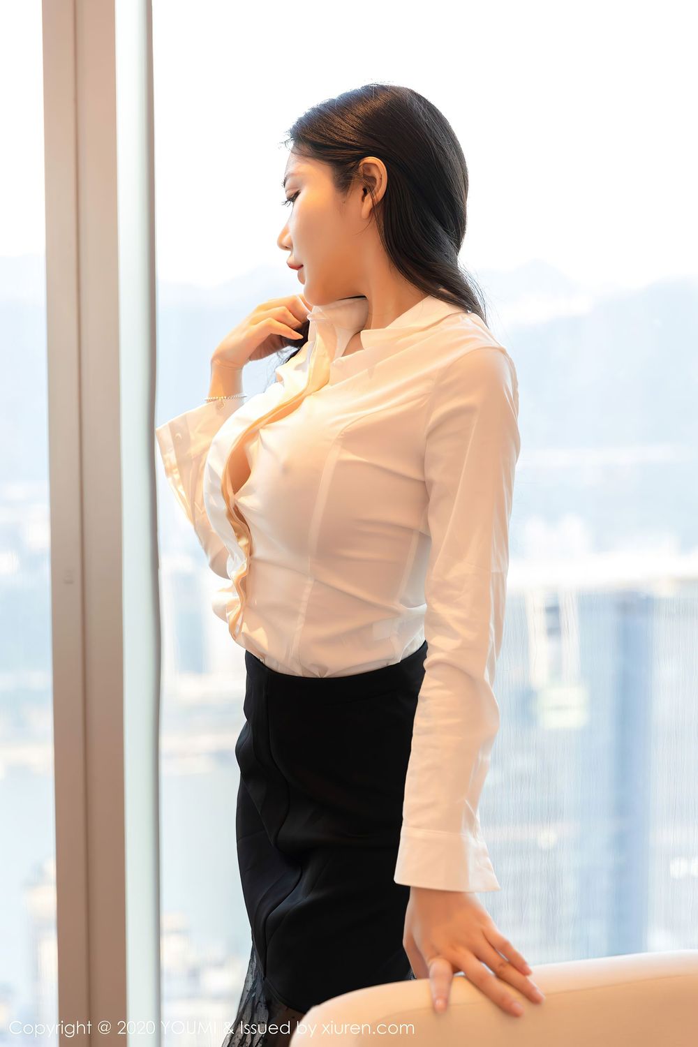 模特心妍小公主 - 白衬衫、超短裙与黑丝袜OL系列写真