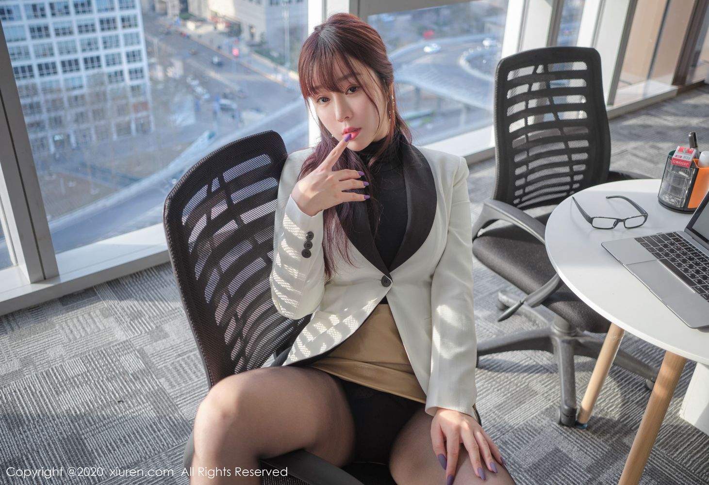 性感女神王雨纯 - 黑丝秘书+制服熟女气质写真