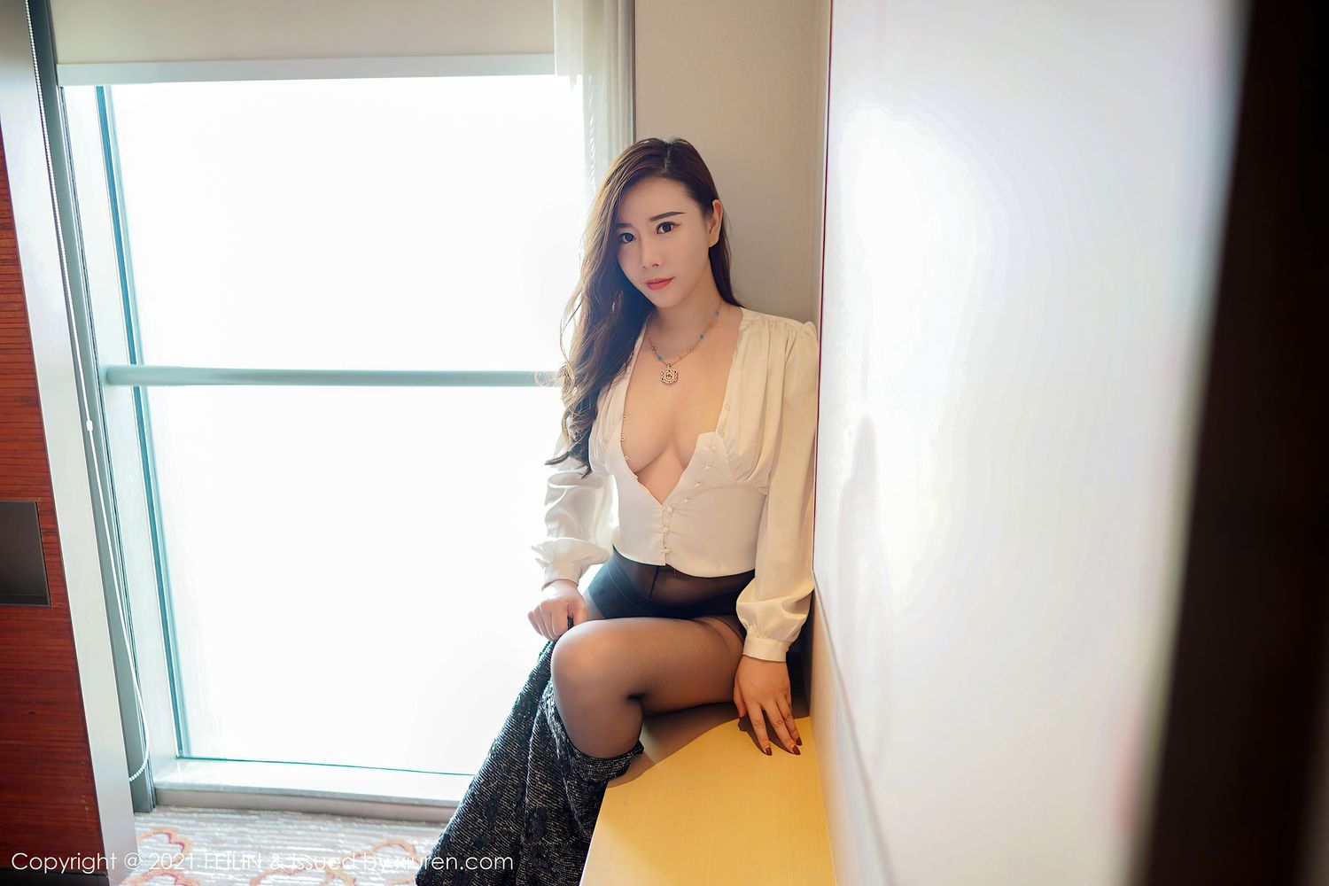 美女模特王婉悠Queen - 都市OL+情趣服饰经典写真