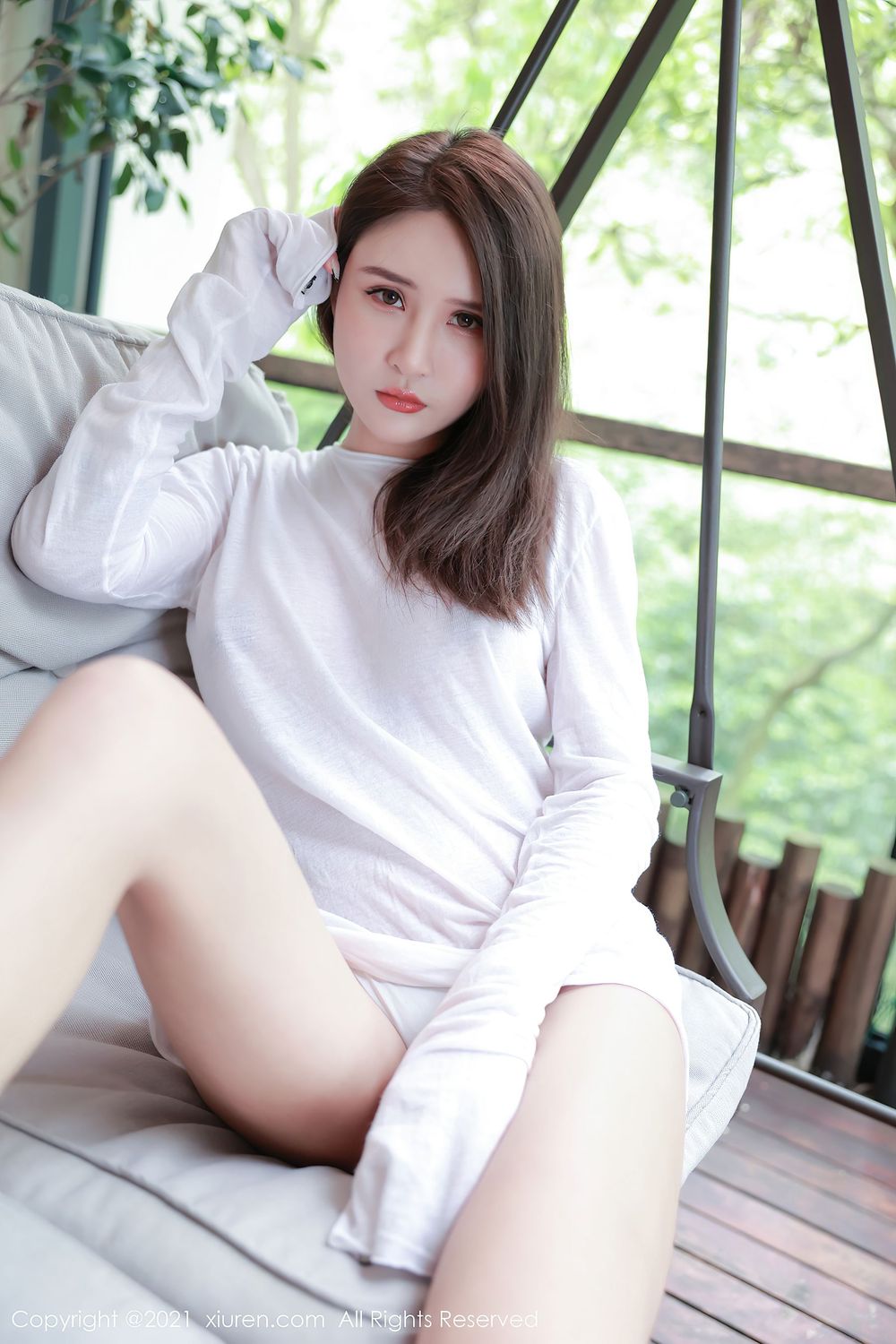 美女模特Emily顾奈奈 - 通透服饰+淋漓系列性感写真