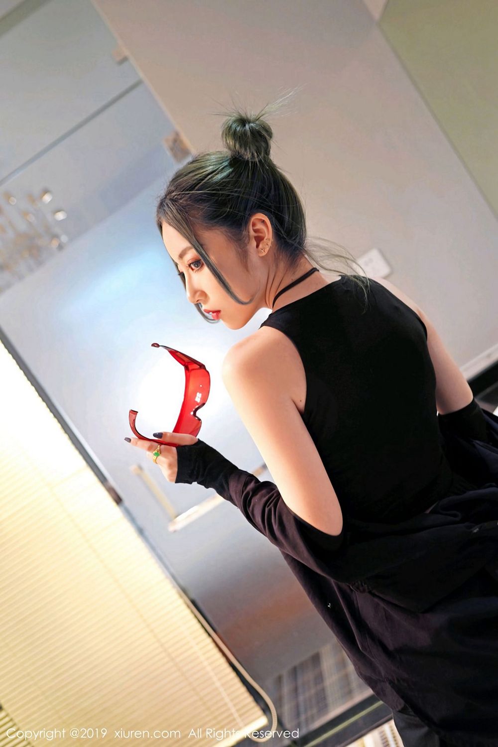 新人模特贾诗晗 - 清秀容颜+曼妙身材性感写真