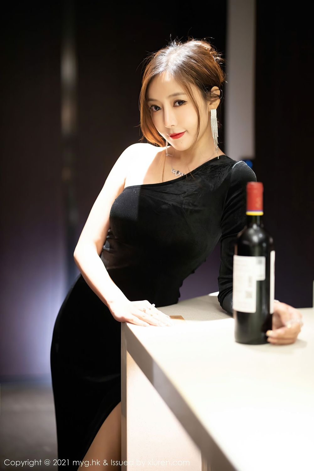 性感女神王馨瑶yanni - 黑色高开叉晚礼服江浙沪旅拍
