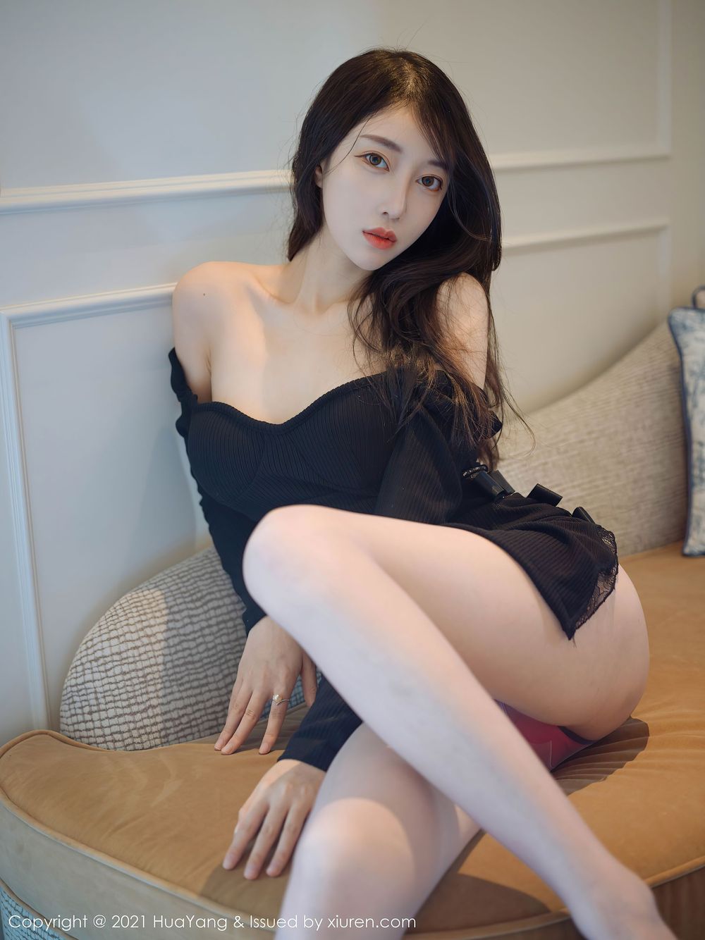 丽质美人玥儿玥er - 黑色礼裙+朦胧丝袜厦门旅拍