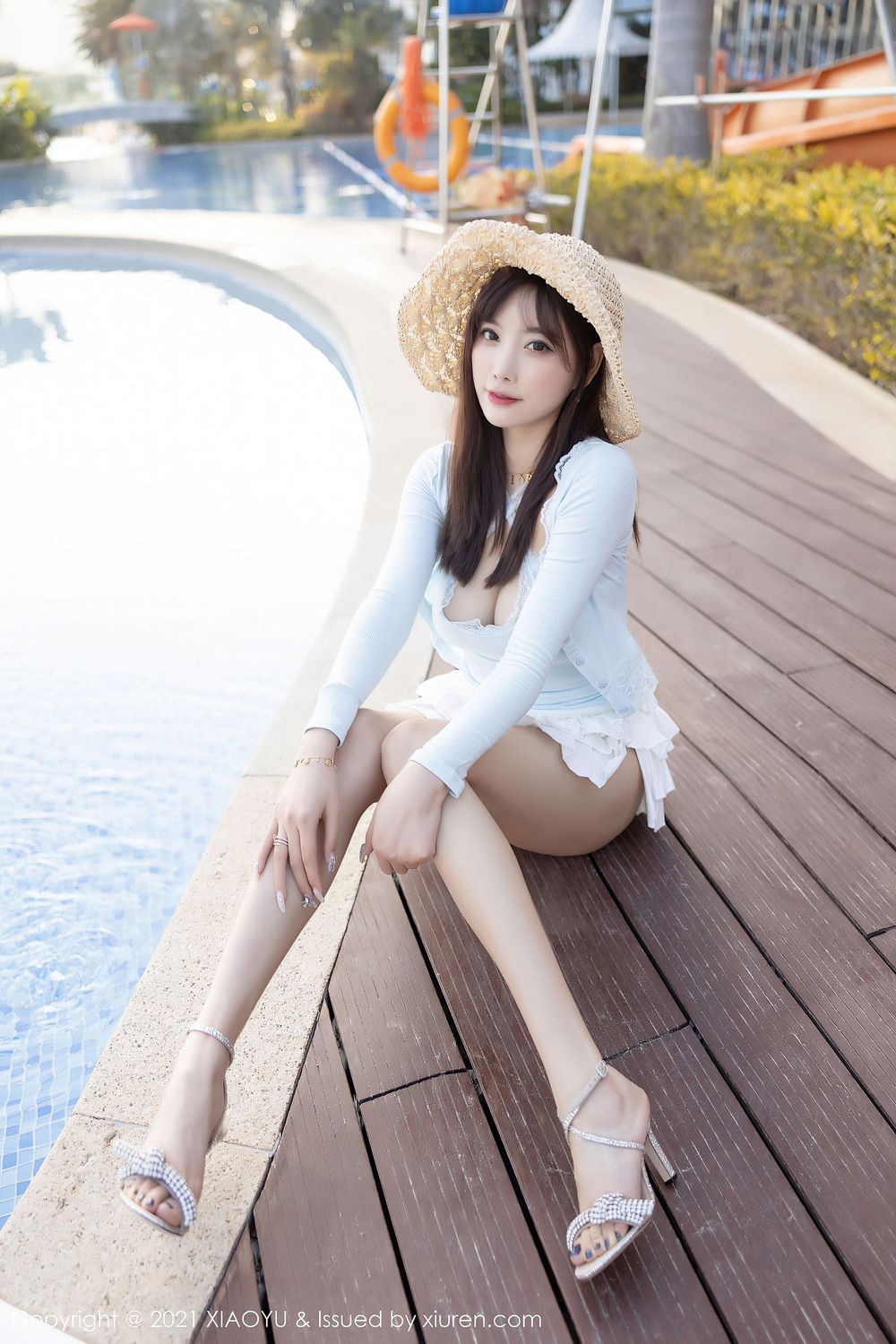 性感女神杨晨晨Yome - 草帽女孩海边沙滩娇柔拍摄