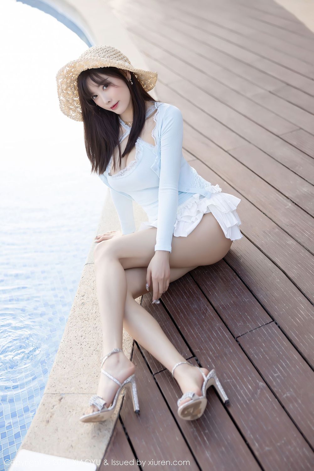 性感女神杨晨晨Yome - 草帽女孩海边沙滩娇柔拍摄