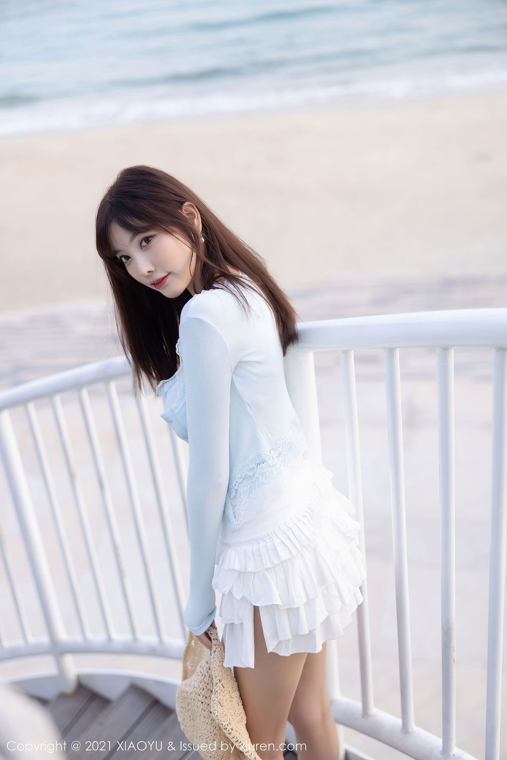 性感女神杨晨晨Yome - 草帽女孩海边沙滩娇柔拍摄