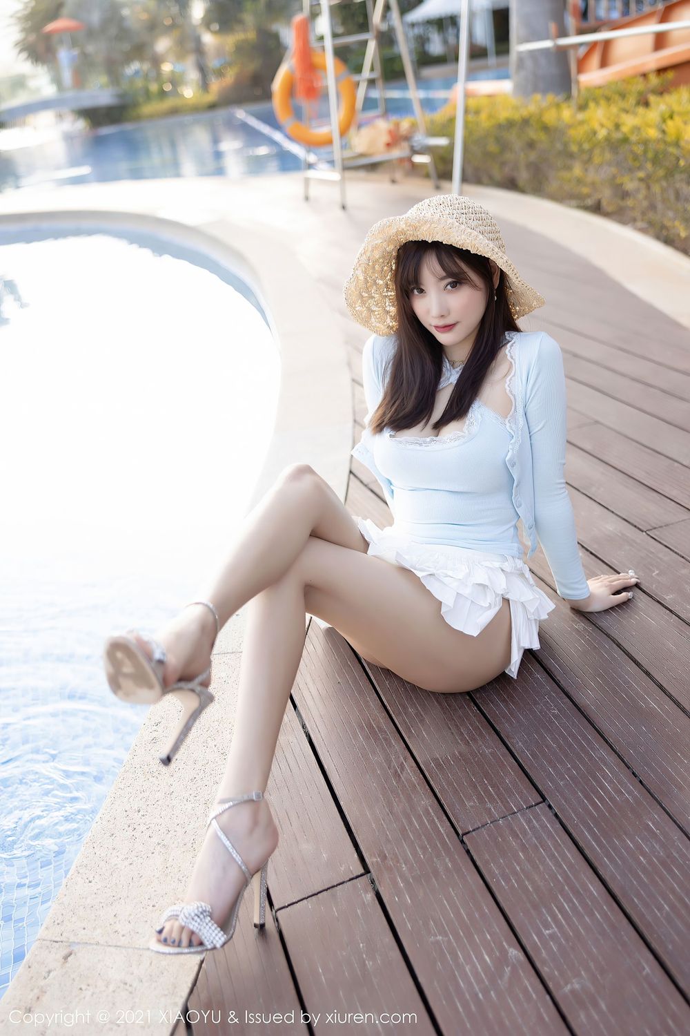 性感女神杨晨晨Yome - 草帽女孩海边沙滩娇柔拍摄