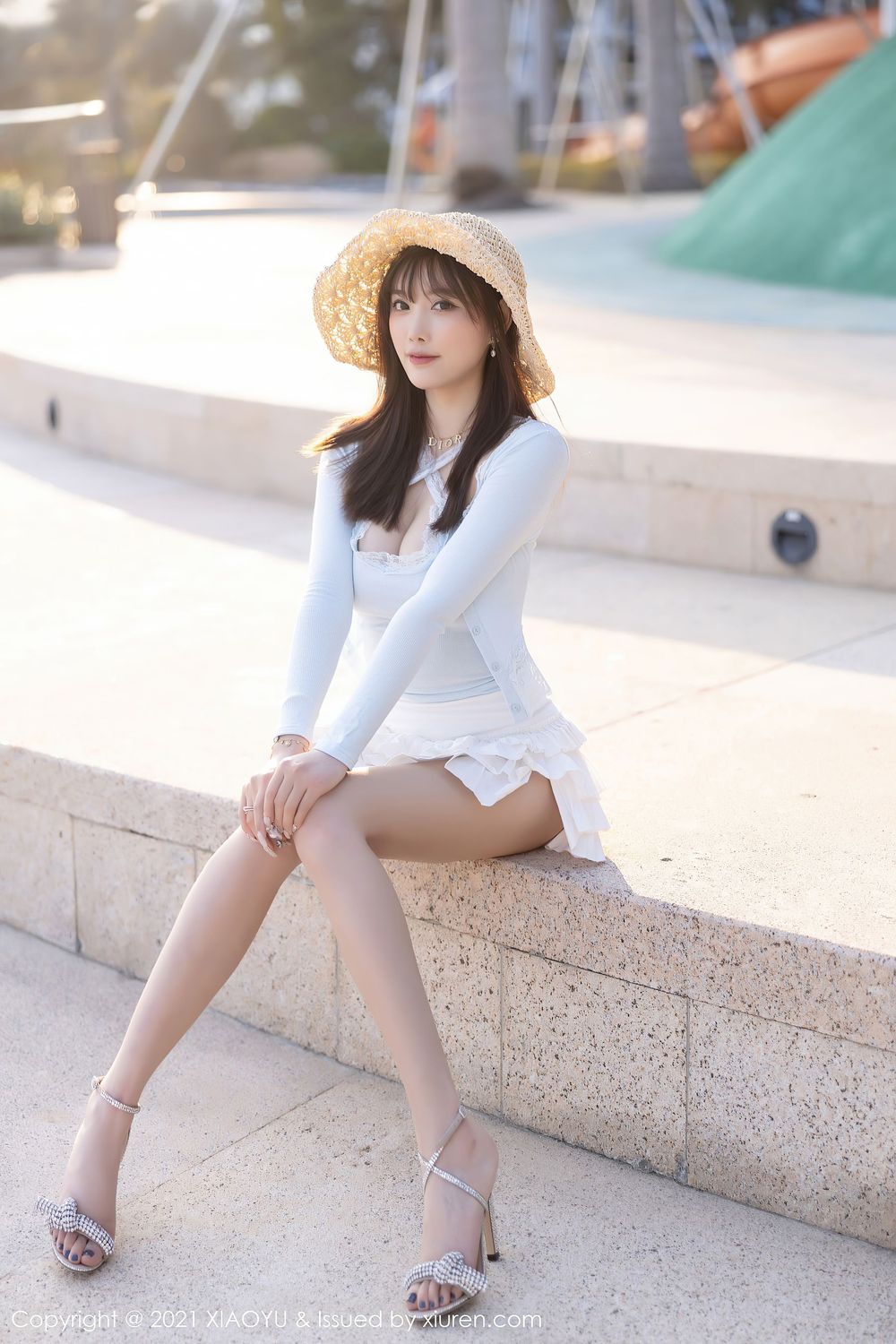 性感女神杨晨晨Yome - 草帽女孩海边沙滩娇柔拍摄