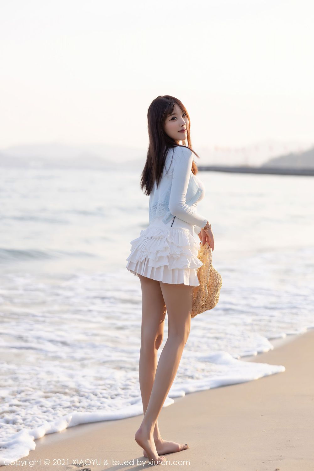 性感女神杨晨晨Yome - 草帽女孩海边沙滩娇柔拍摄