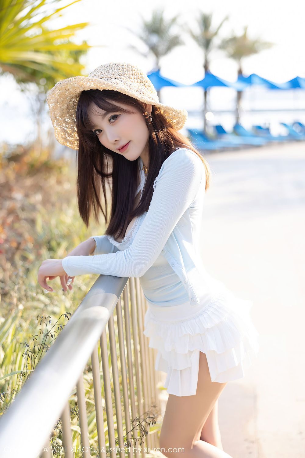 性感女神杨晨晨Yome - 草帽女孩海边沙滩娇柔拍摄