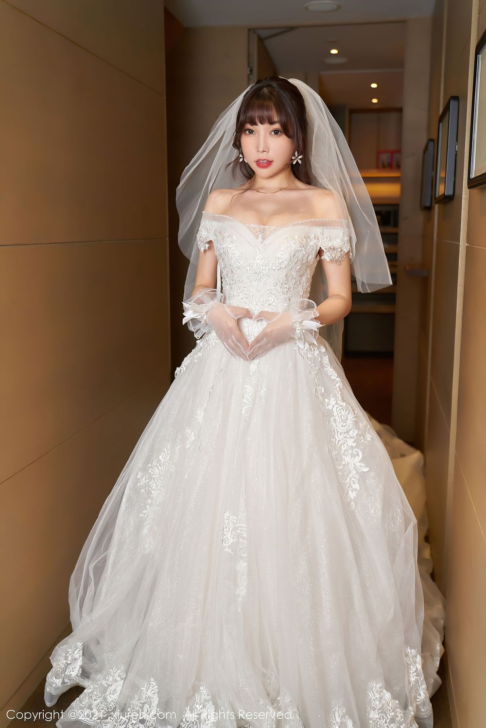 性感女神芝芝Booty - 白色婚纱主题唯美写真