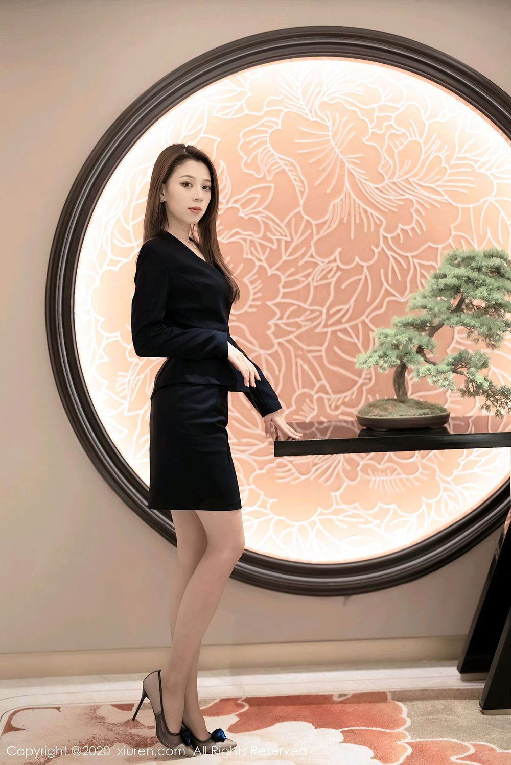 美女模特言沫 - 职场OL+丝袜系列性感写真