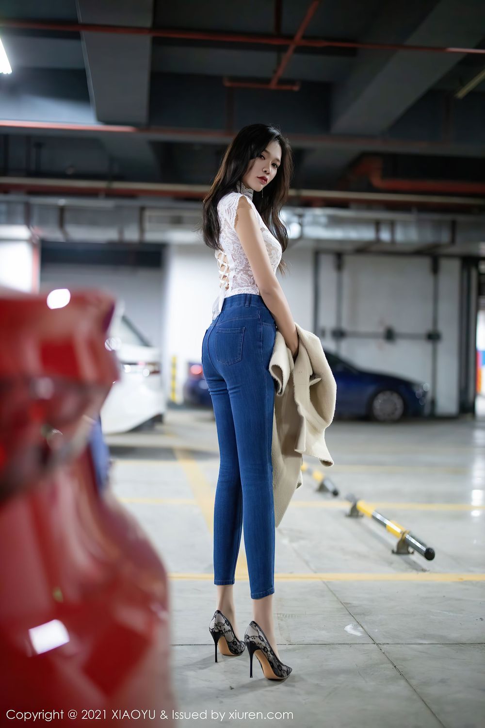 美女模特小娜比 - 直率牛仔裤+车拍主题性感写真