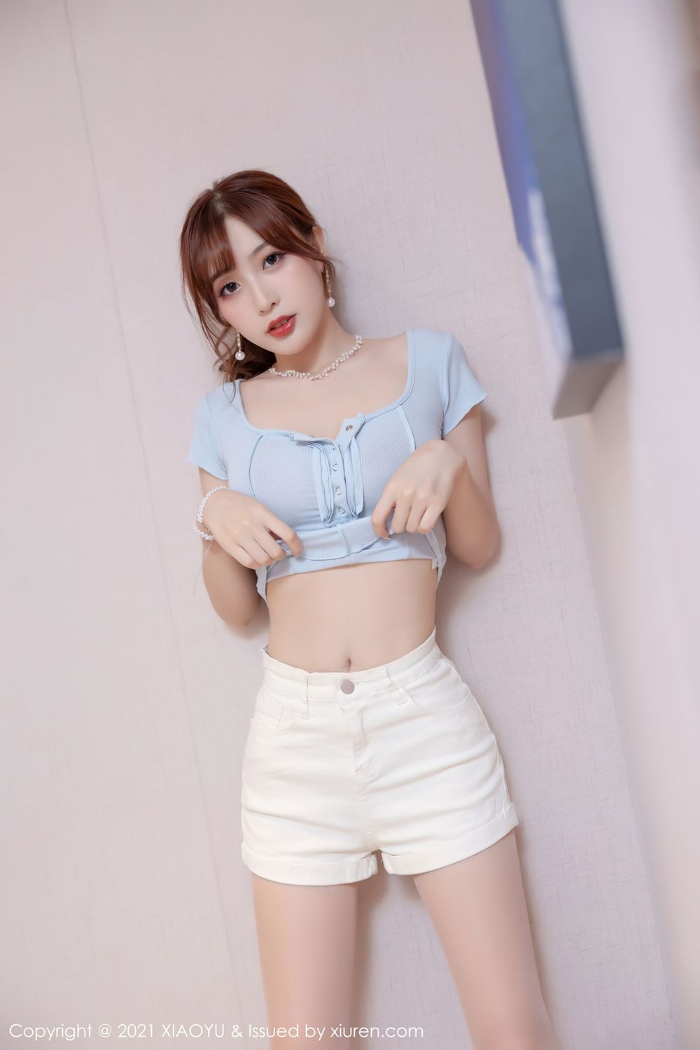 美女模特林星阑 - 肉色丝袜+热裤系列灵动写真
