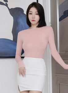 [XiuRen秀人] 模特安然Maleah - 粉色服饰+白色短裙系列撩人写真 VOL.3498