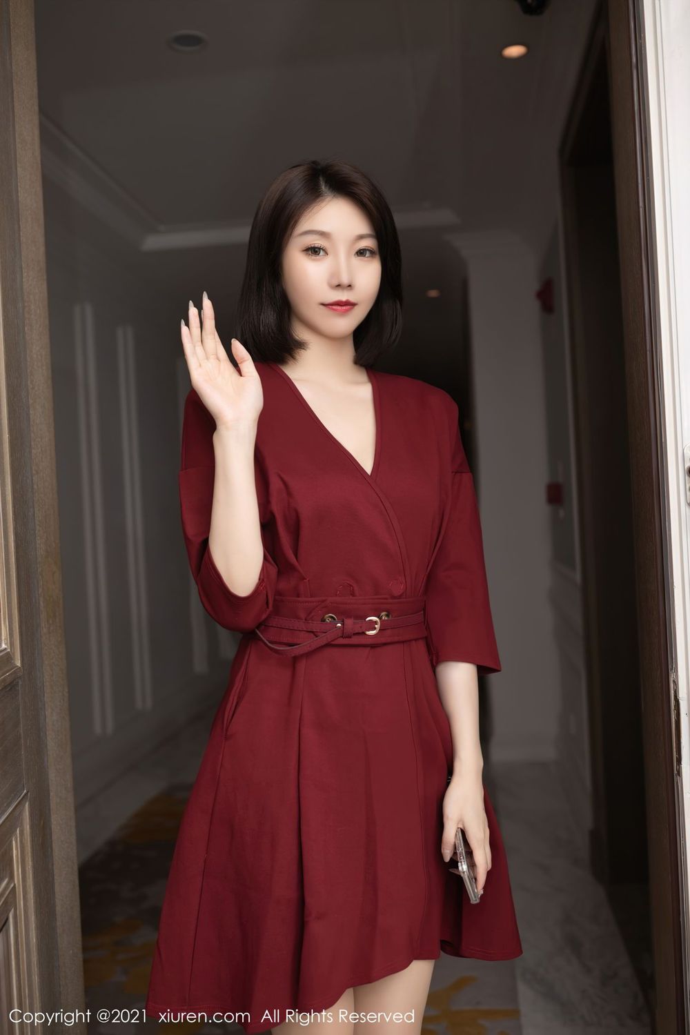 模特安然Maleah - 红色服饰+人妻主题性感写真